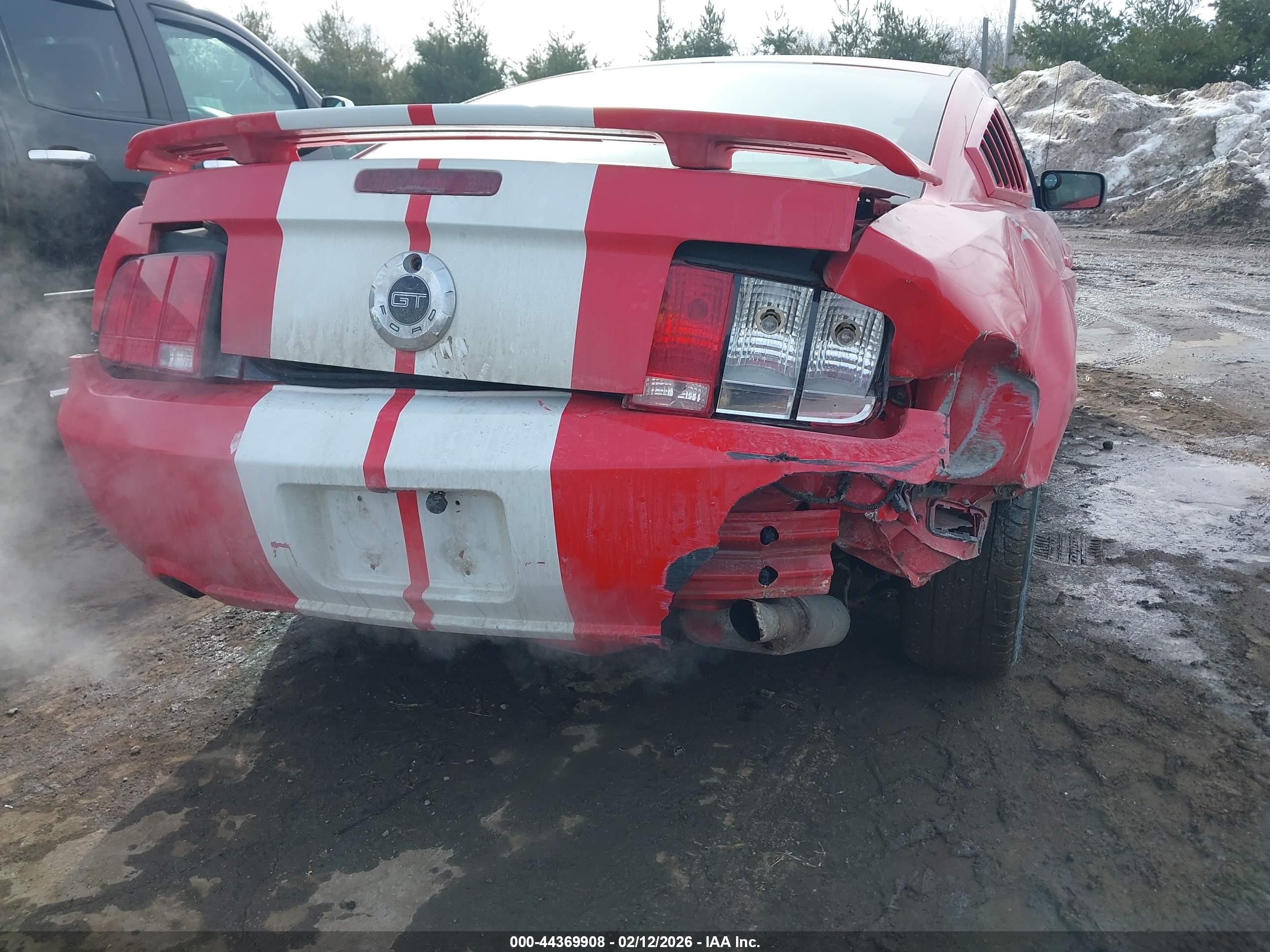 FORD MUSTANG image 6