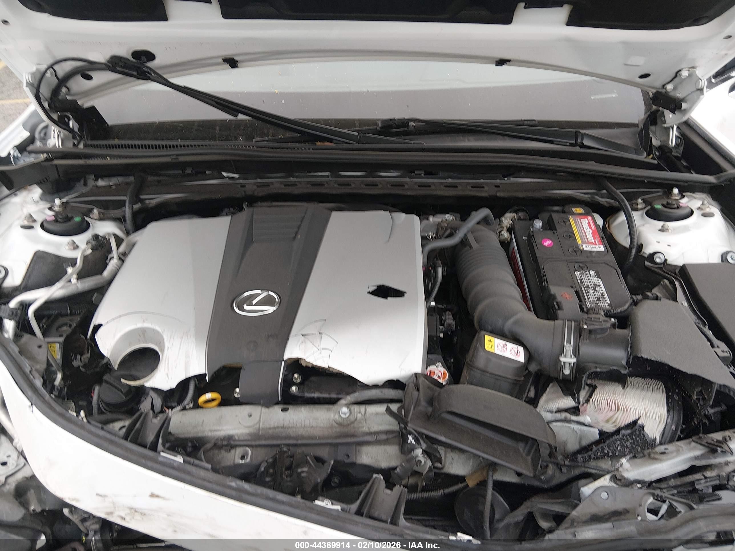 LEXUS ES image 10