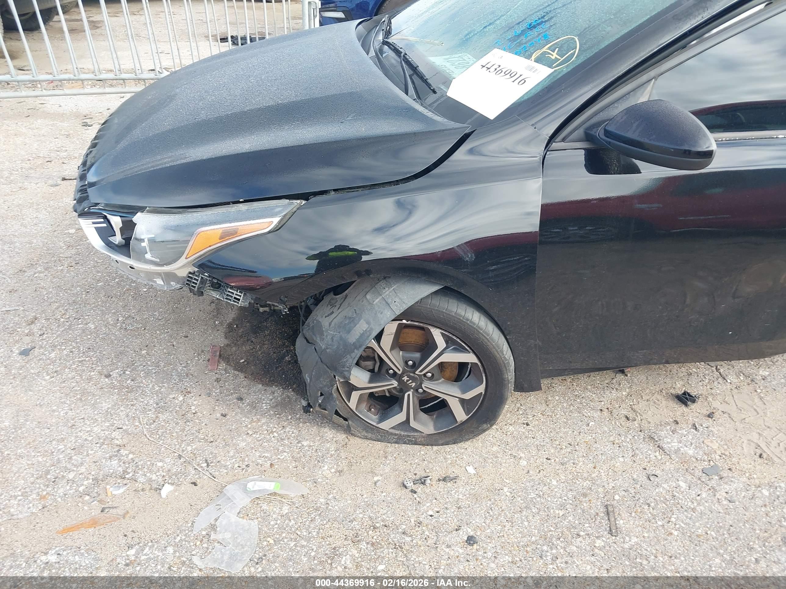KIA FORTE image 6