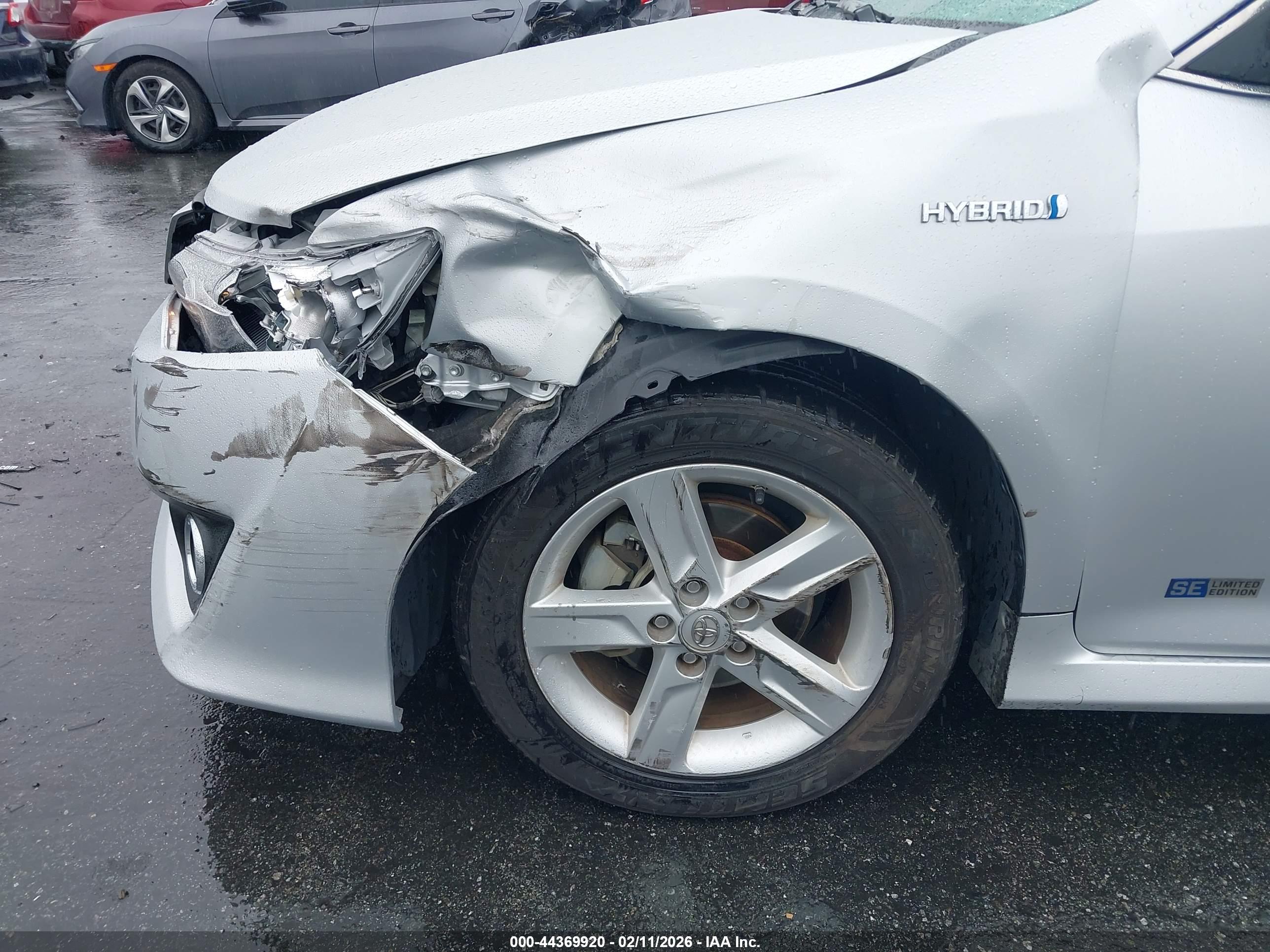 TOYOTA CAMRY image 6