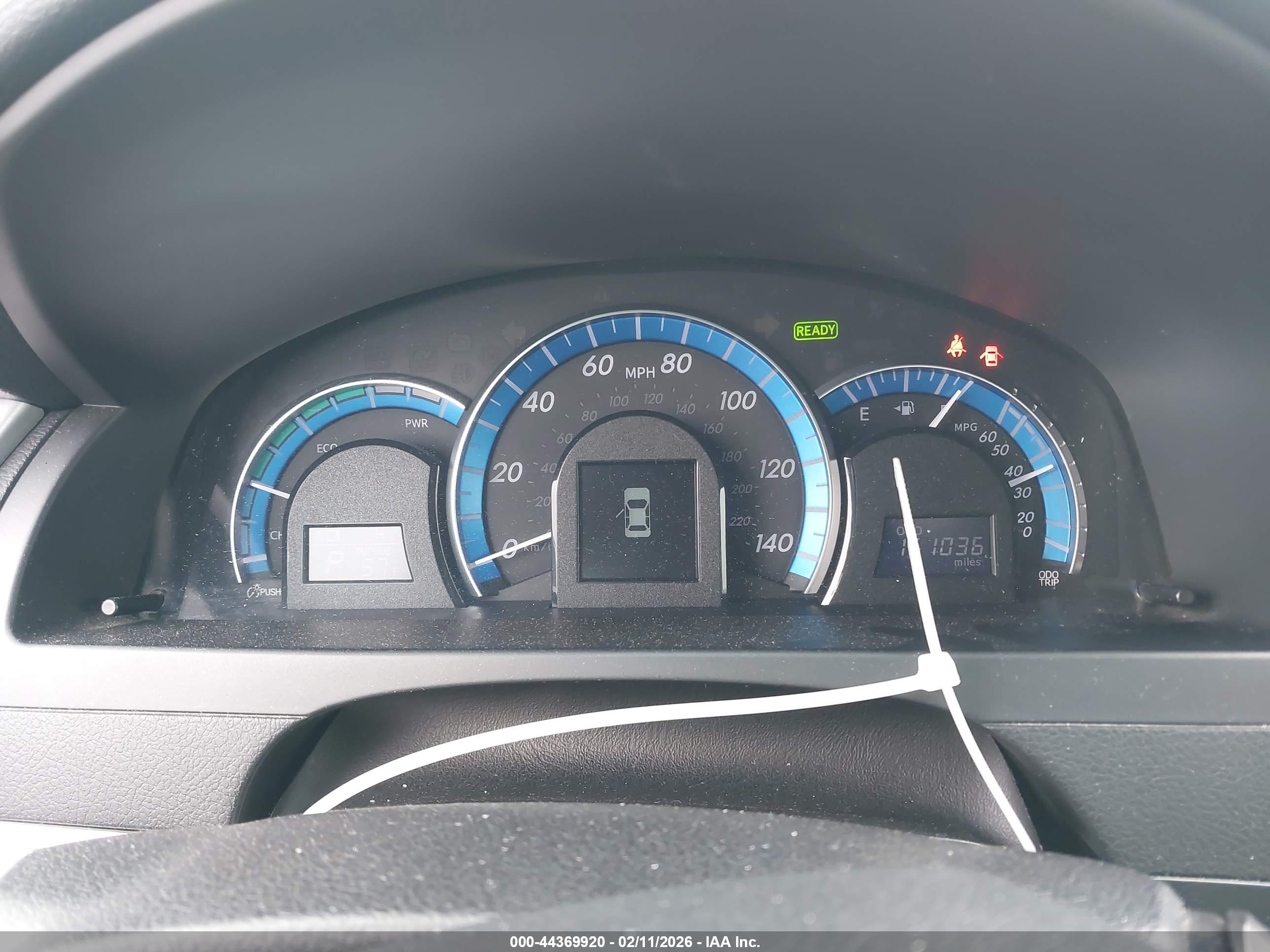 TOYOTA CAMRY image 7