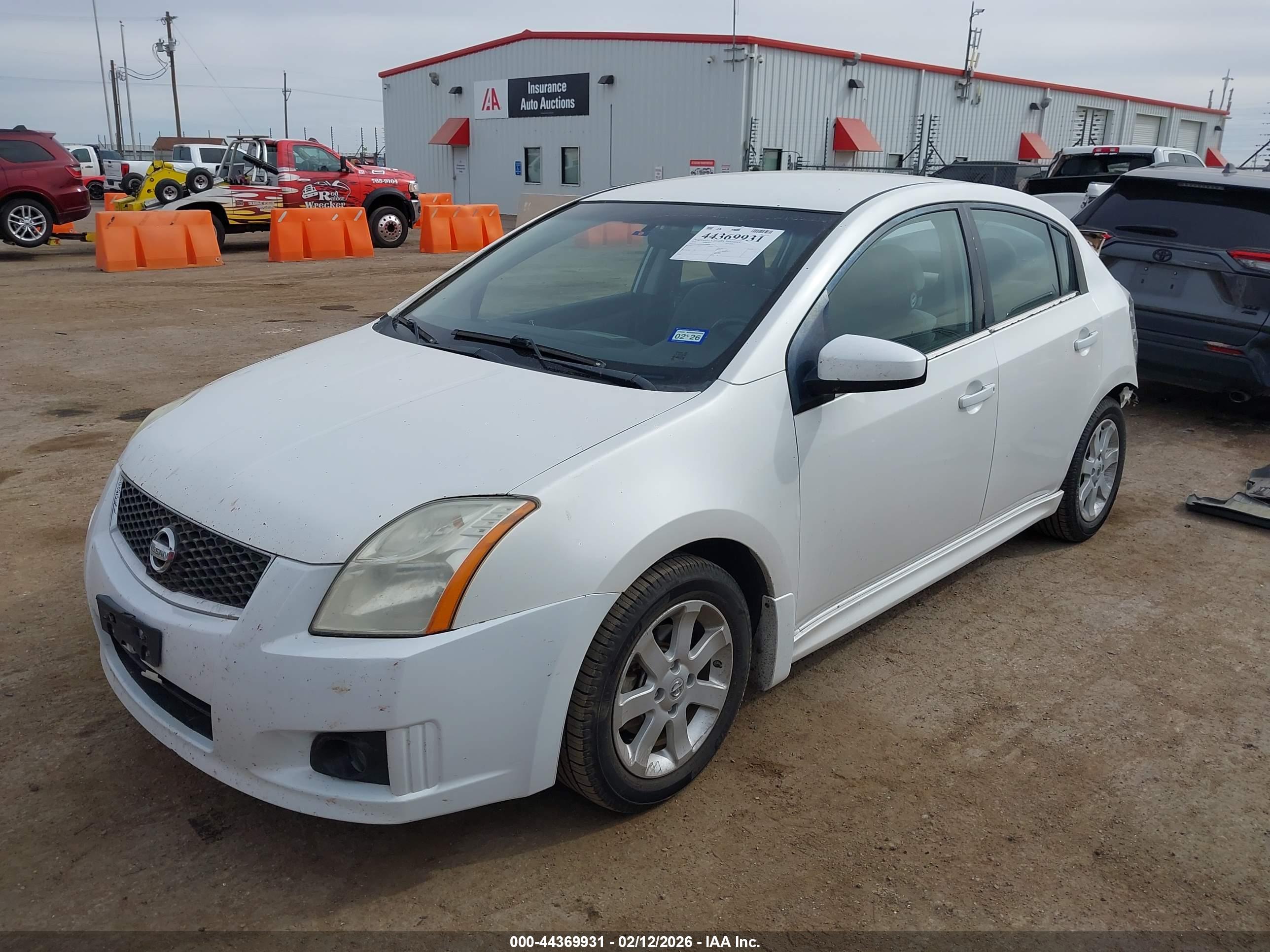 NISSAN SENTRA image 2