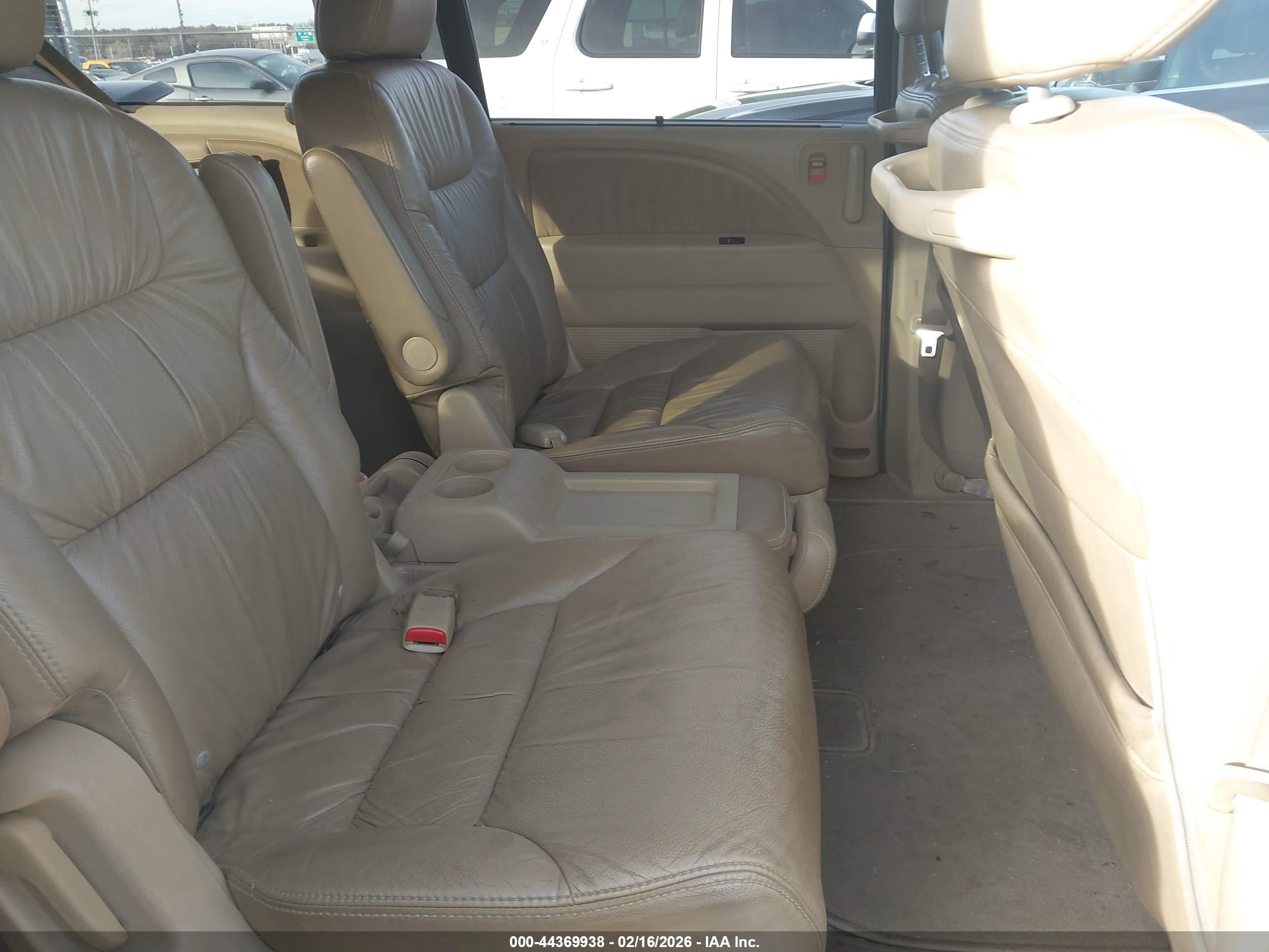 HONDA ODYSSEY image 8