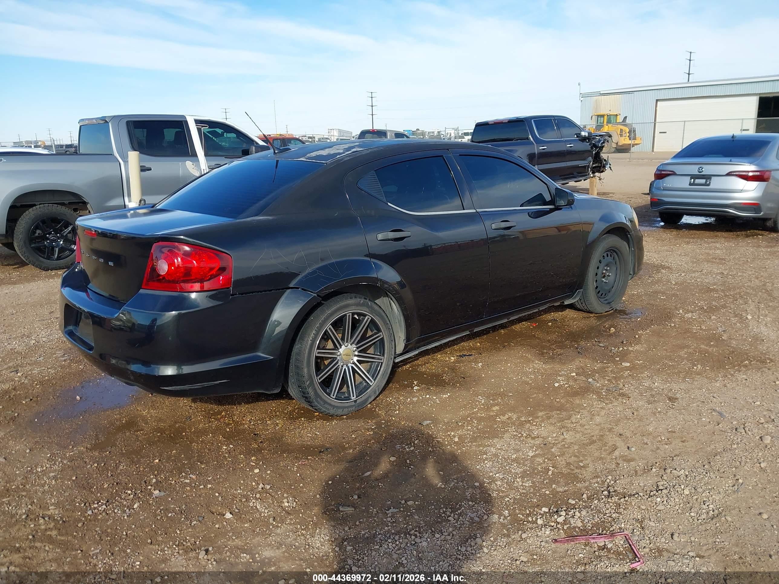 DODGE AVENGER image 4