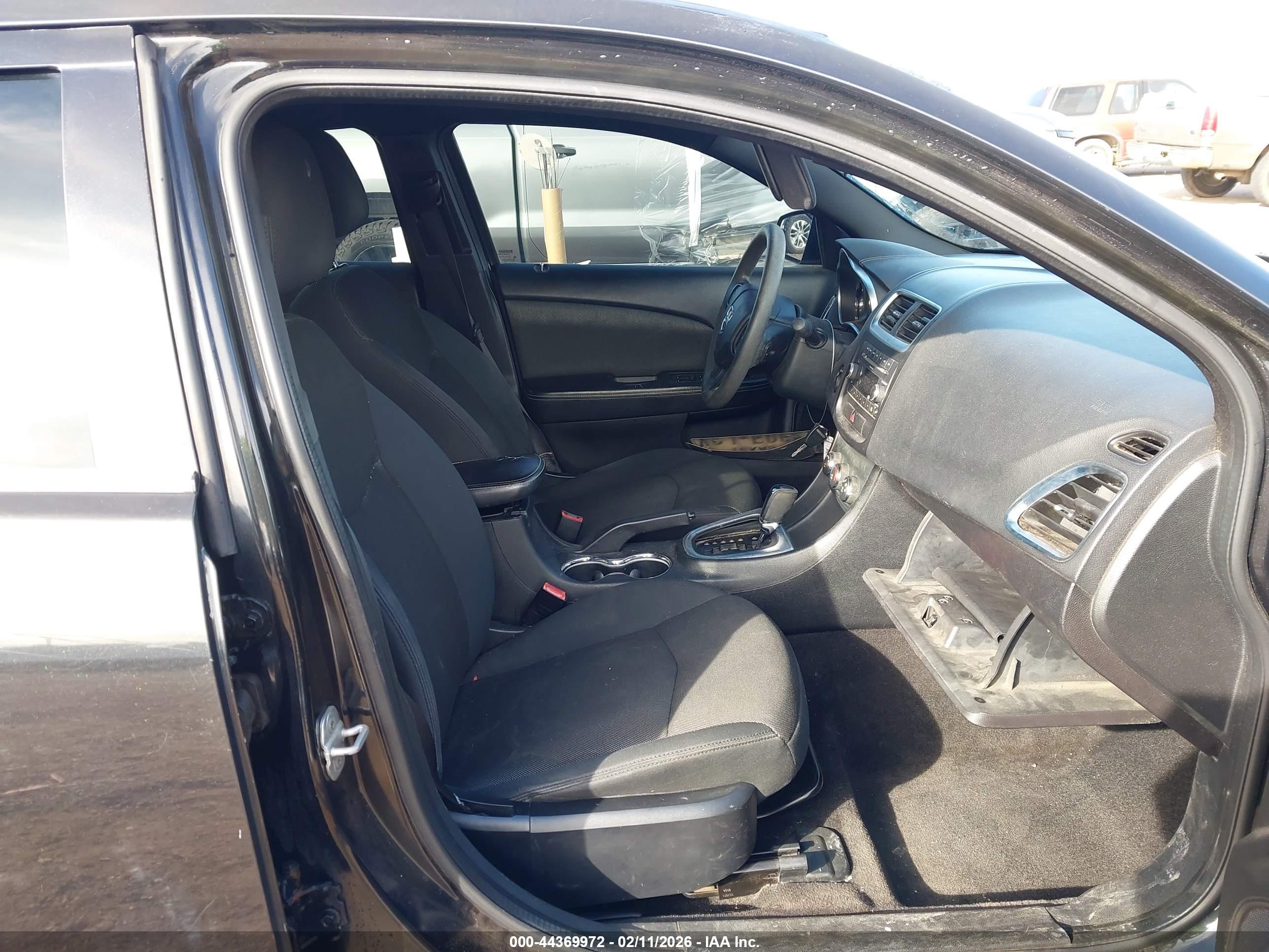 DODGE AVENGER image 5