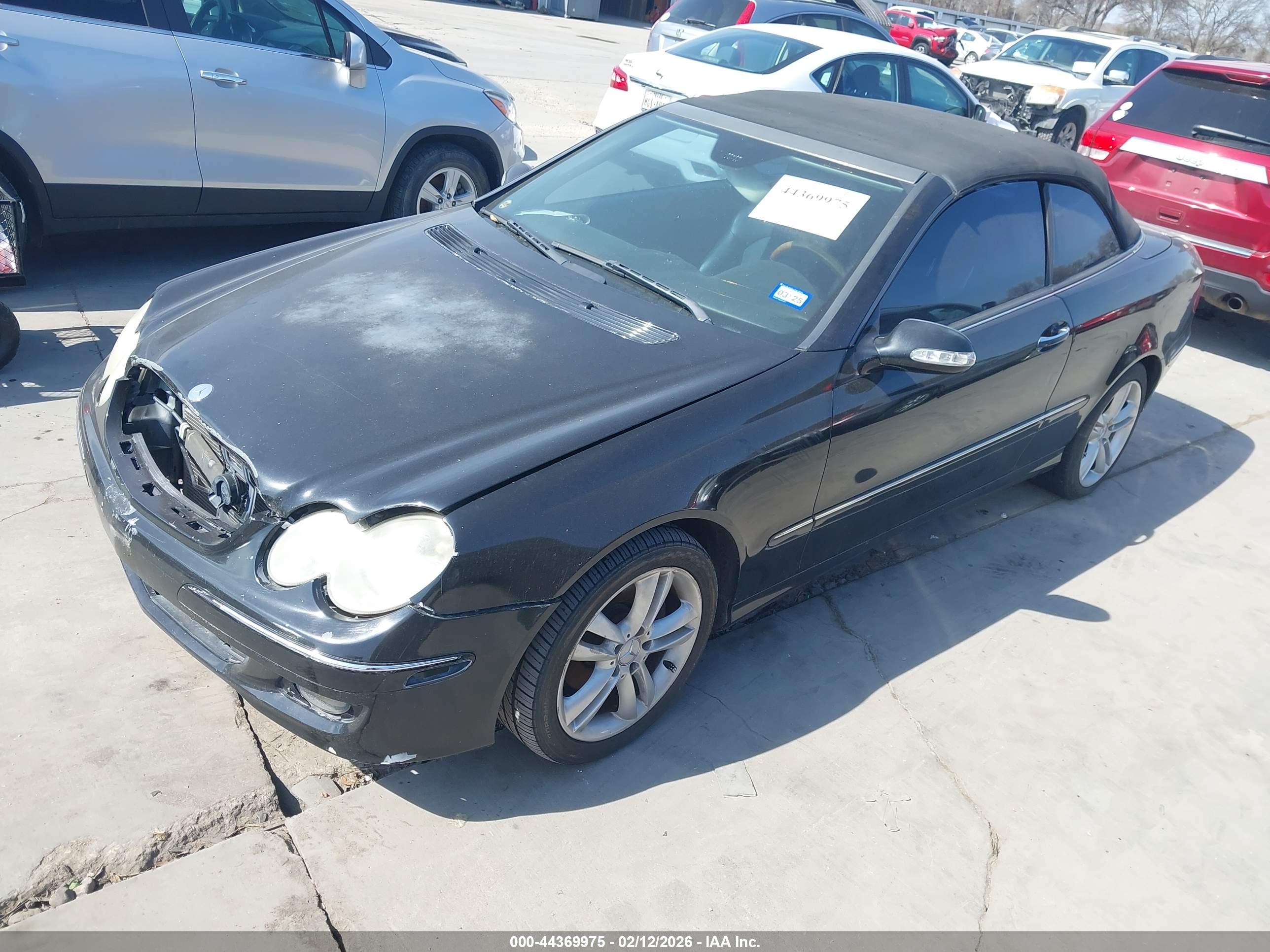 MERCEDES-BENZ CLK image 2