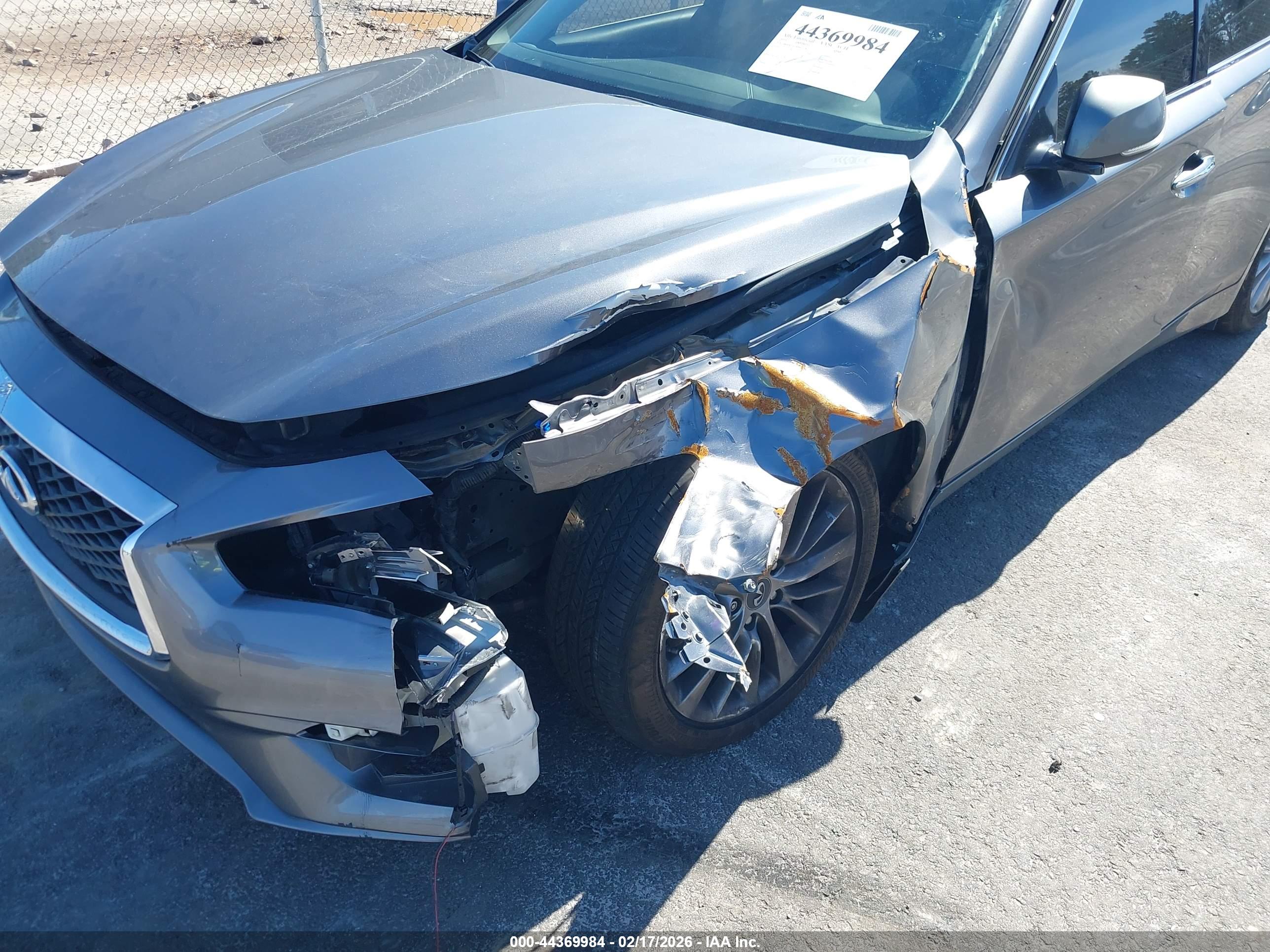 INFINITI Q50 image 6