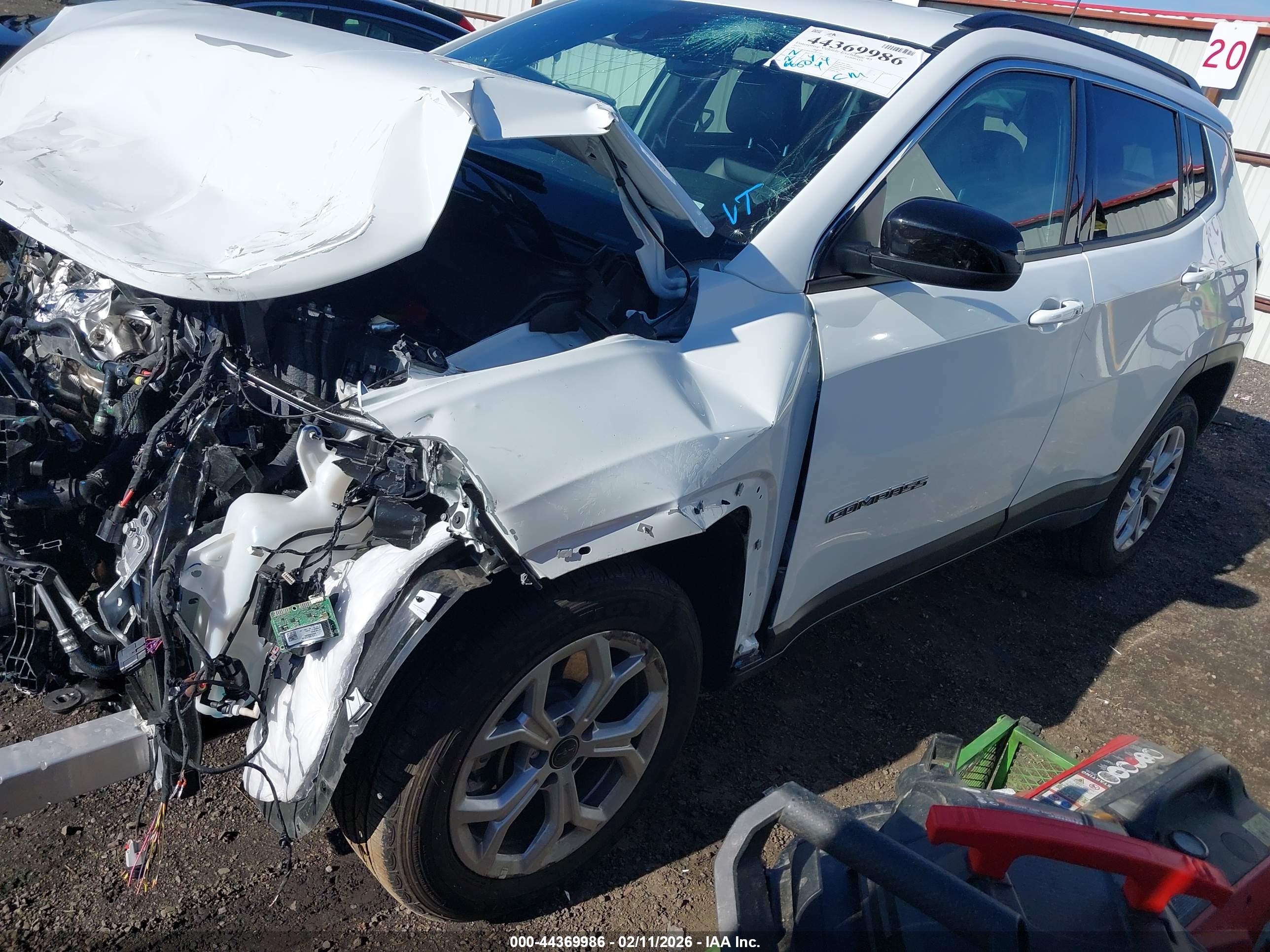 JEEP COMPASS image 2