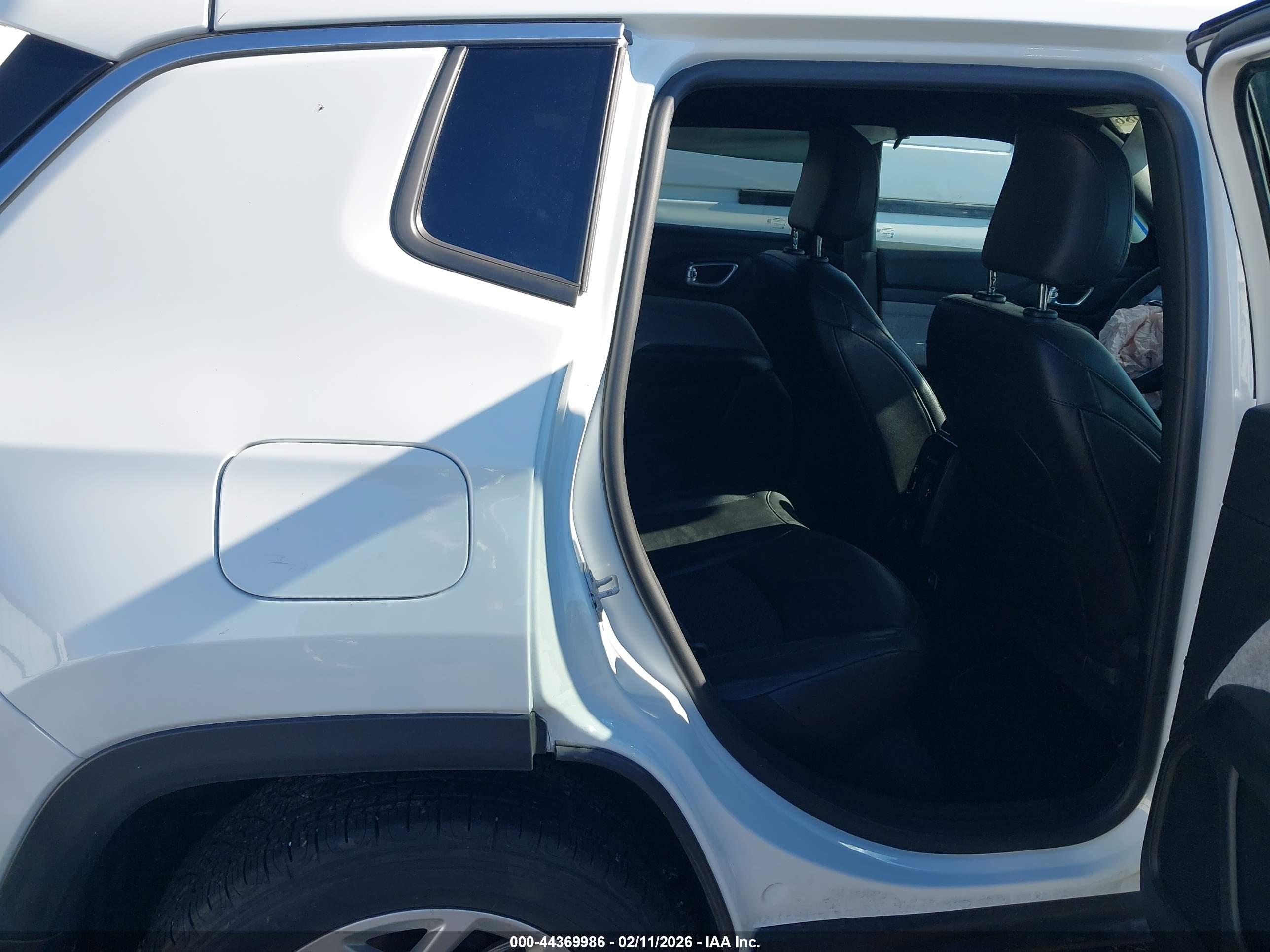JEEP COMPASS image 8