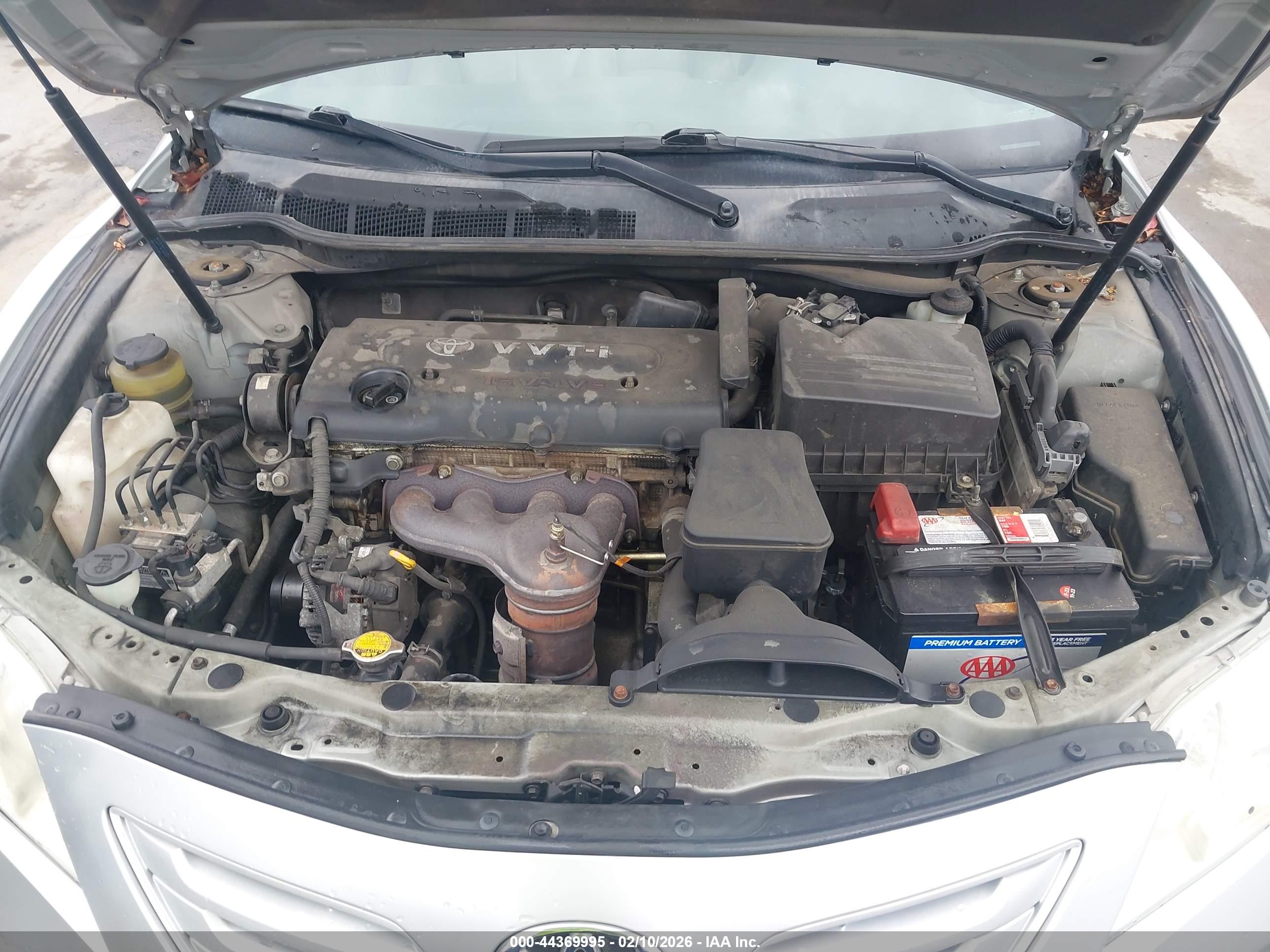 TOYOTA CAMRY image 10