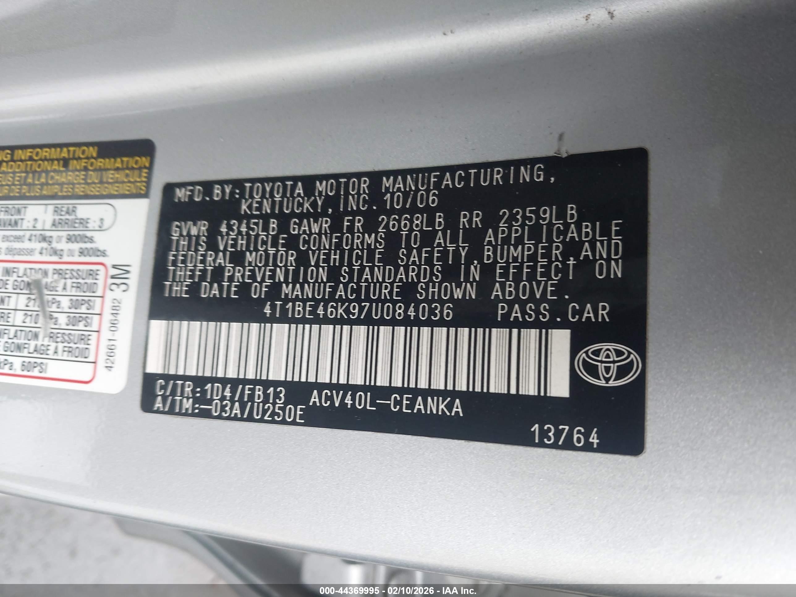 TOYOTA CAMRY image 9