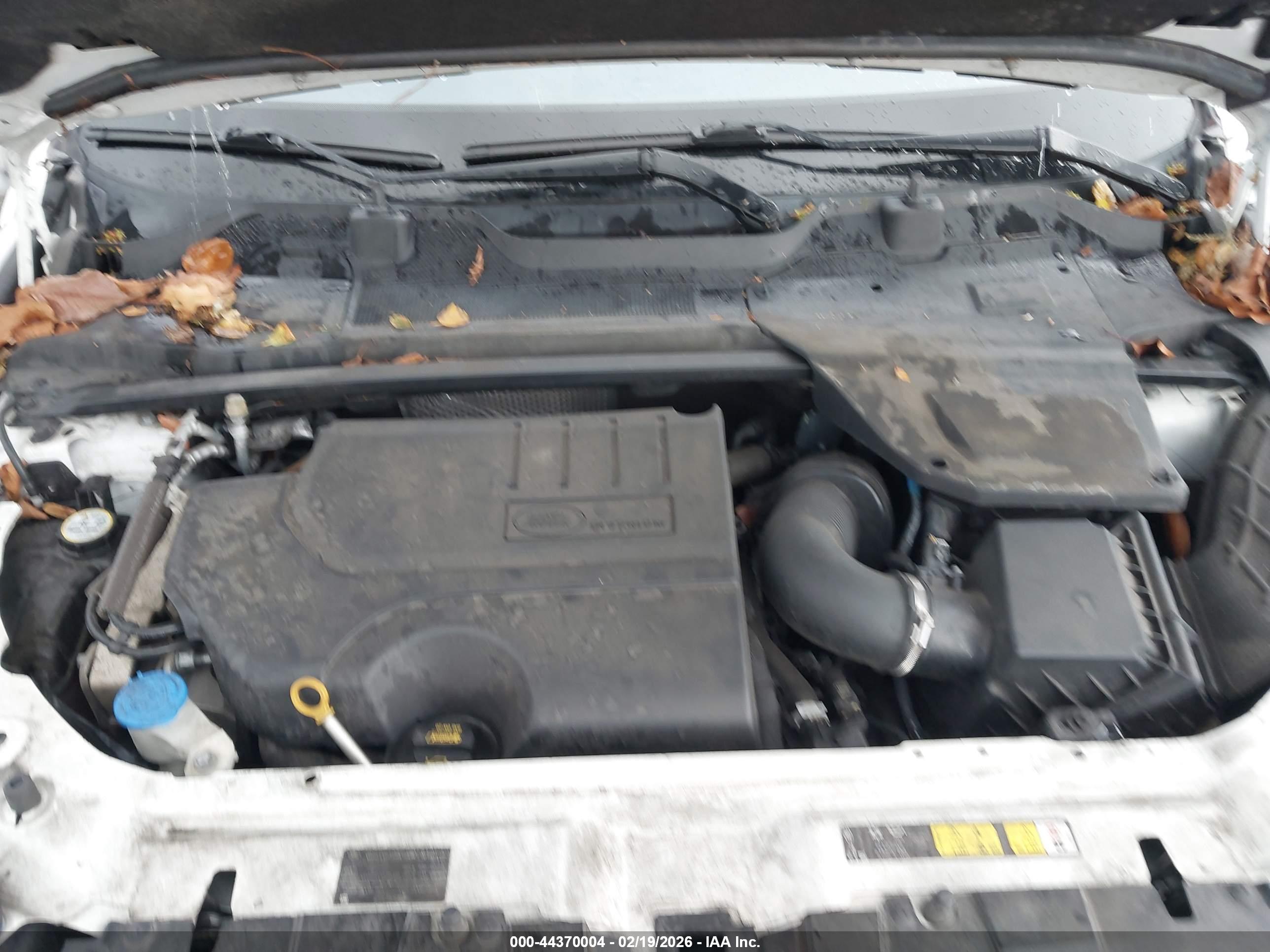 LAND ROVER image 10