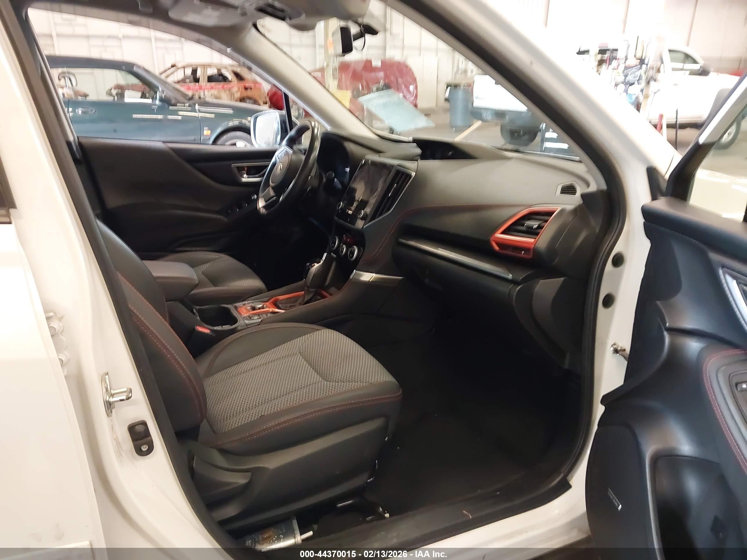 SUBARU FORESTER image 5