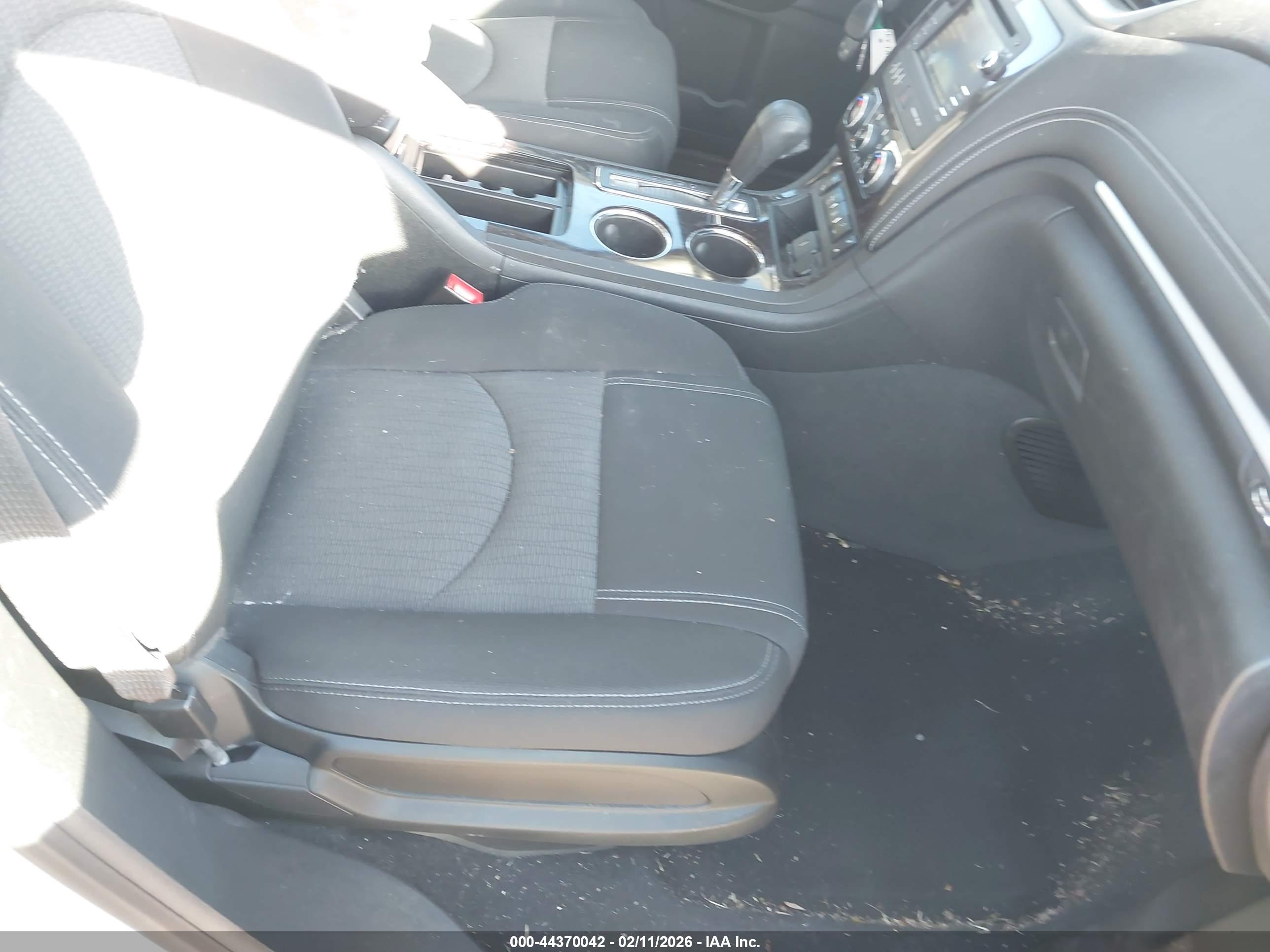 CHEVROLET TRAVERSE image 5
