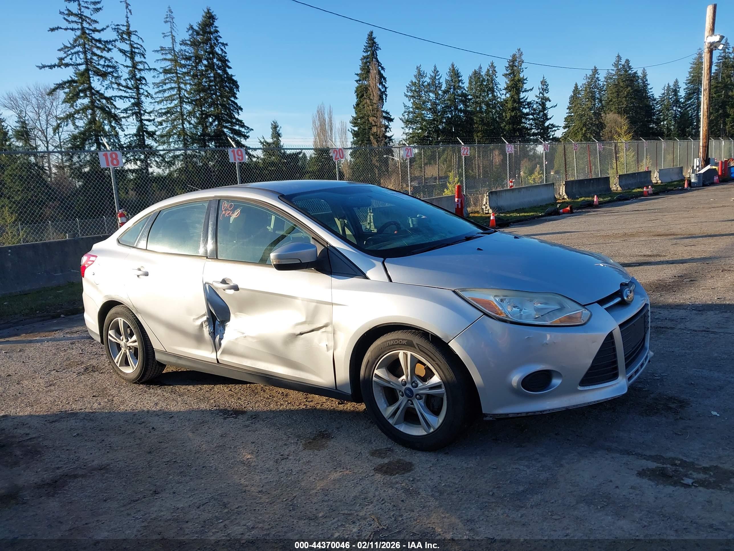 FORD FOCUS image 6