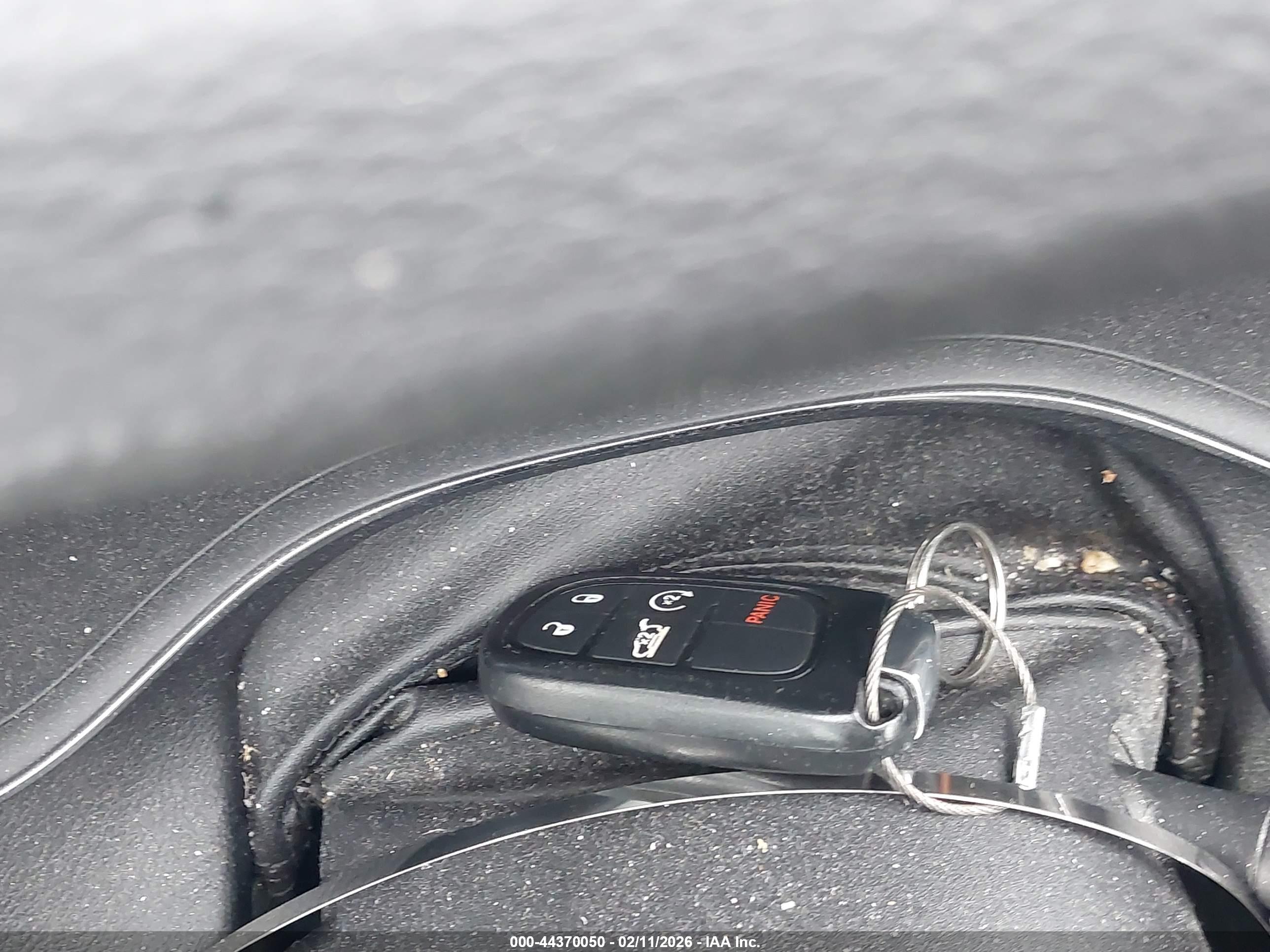 JEEP CHEROKEE image 11