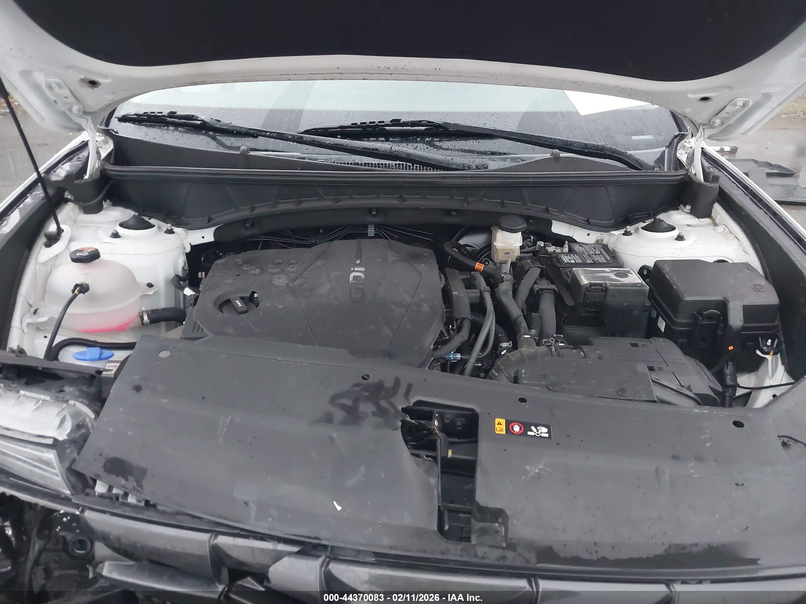 HYUNDAI TUCSON image 10