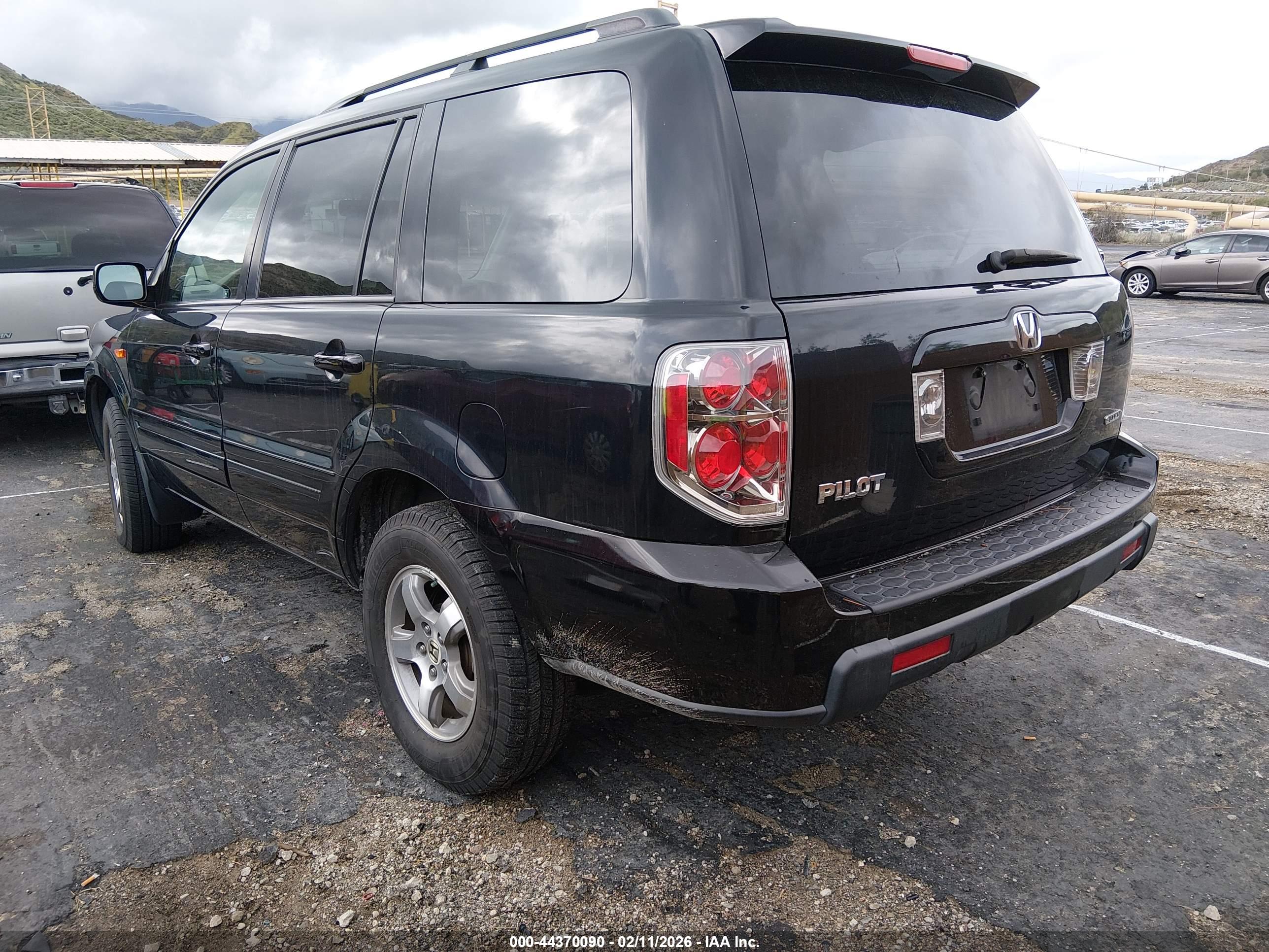 HONDA PILOT image 3