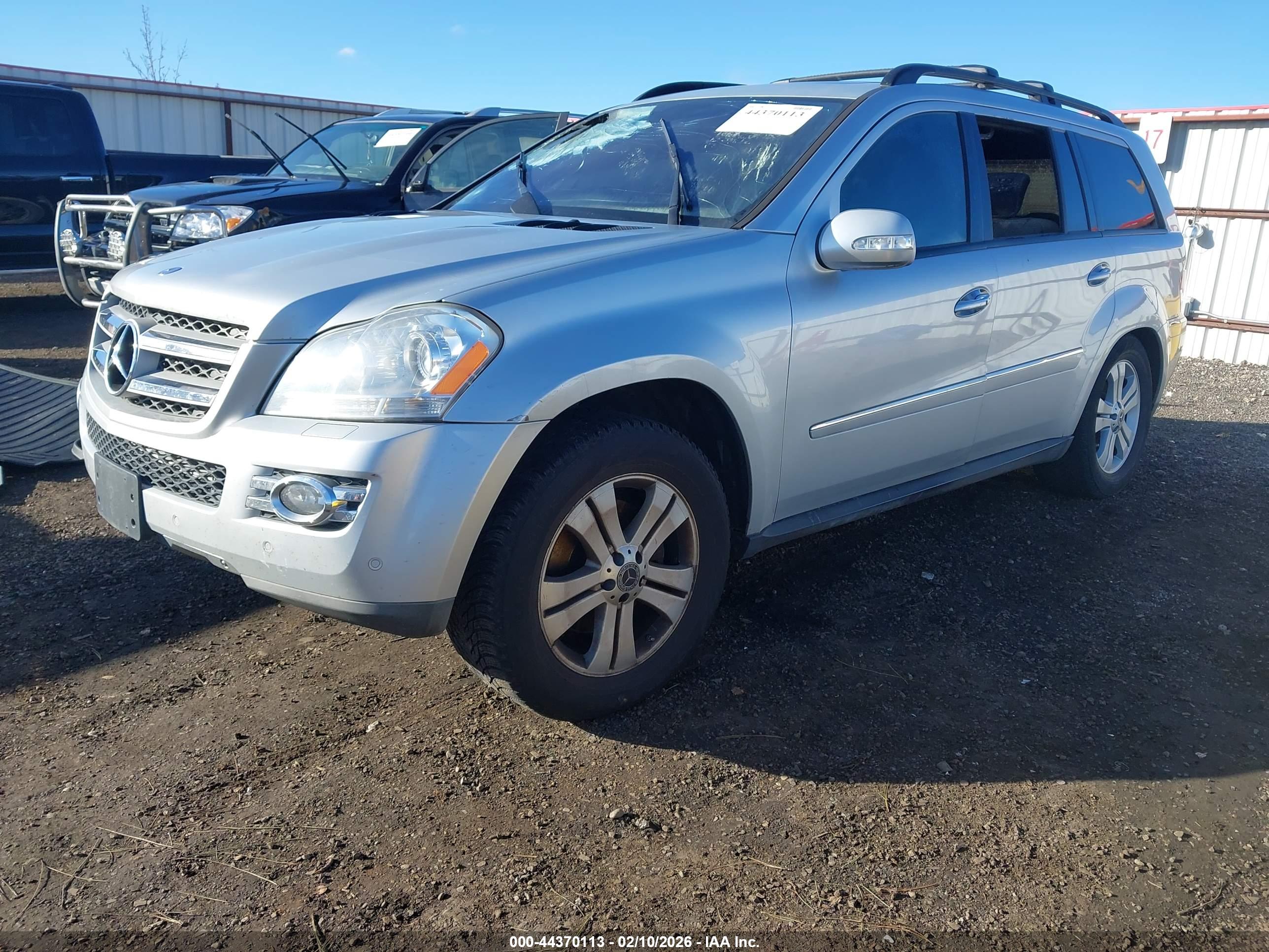 MERCEDES-BENZ GL image 2