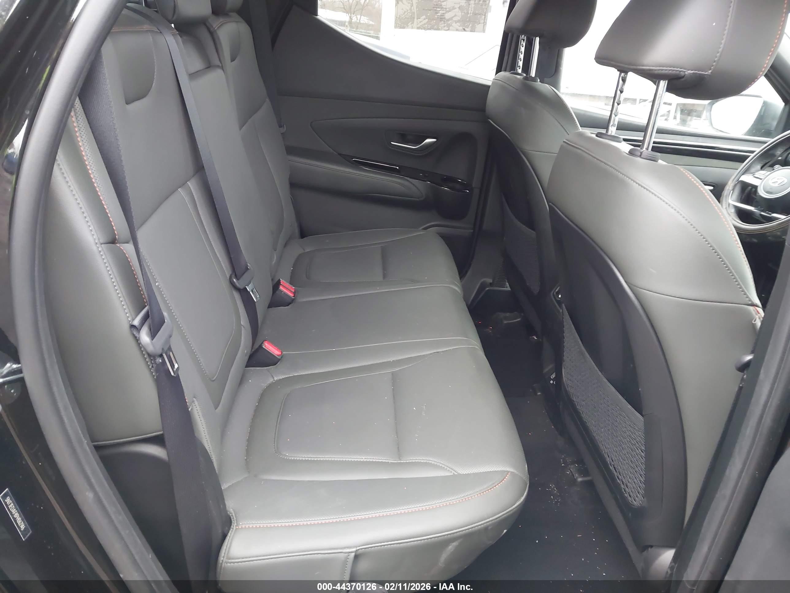 HYUNDAI SANTA image 8