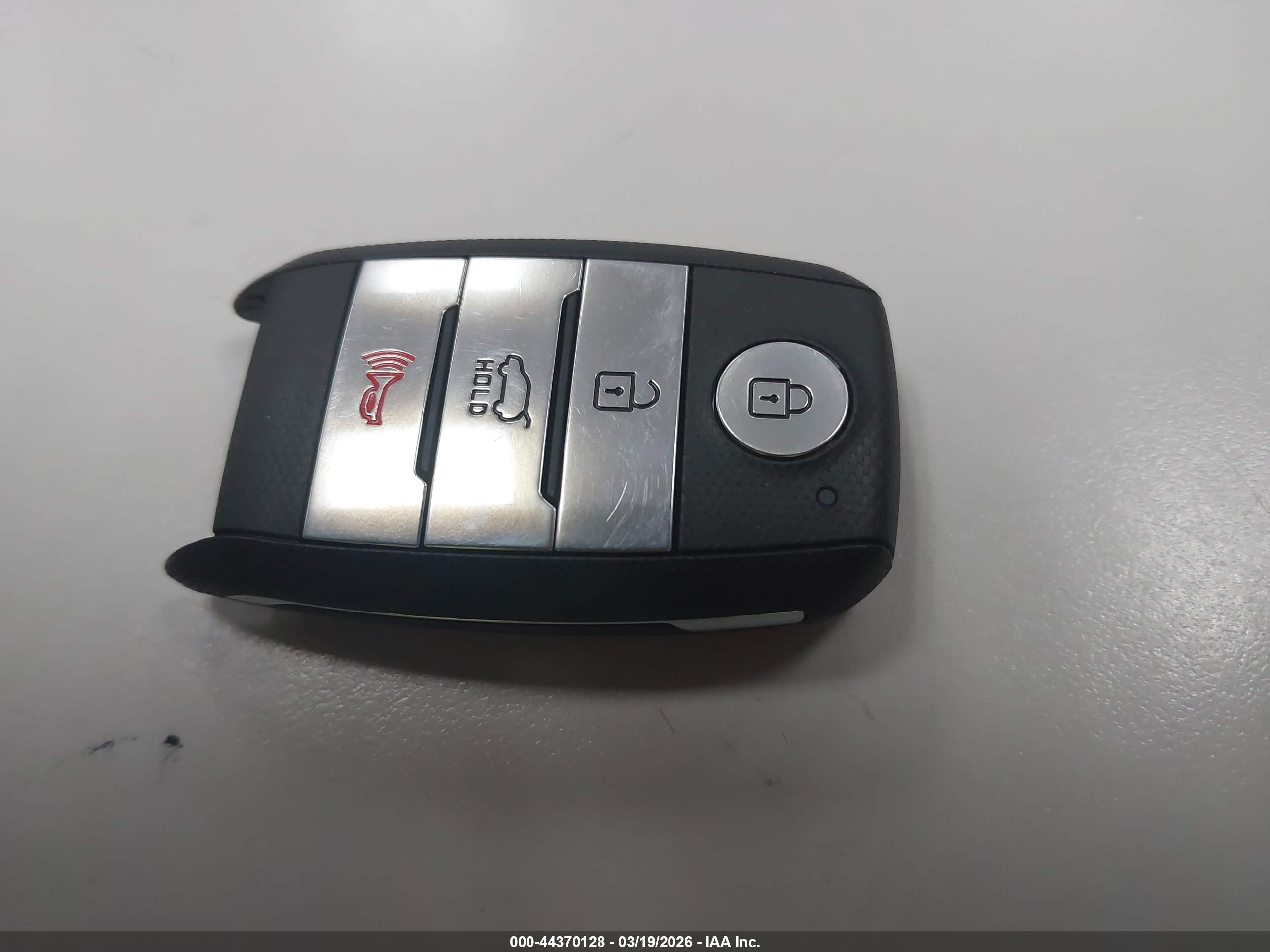 KIA NIRO image 11