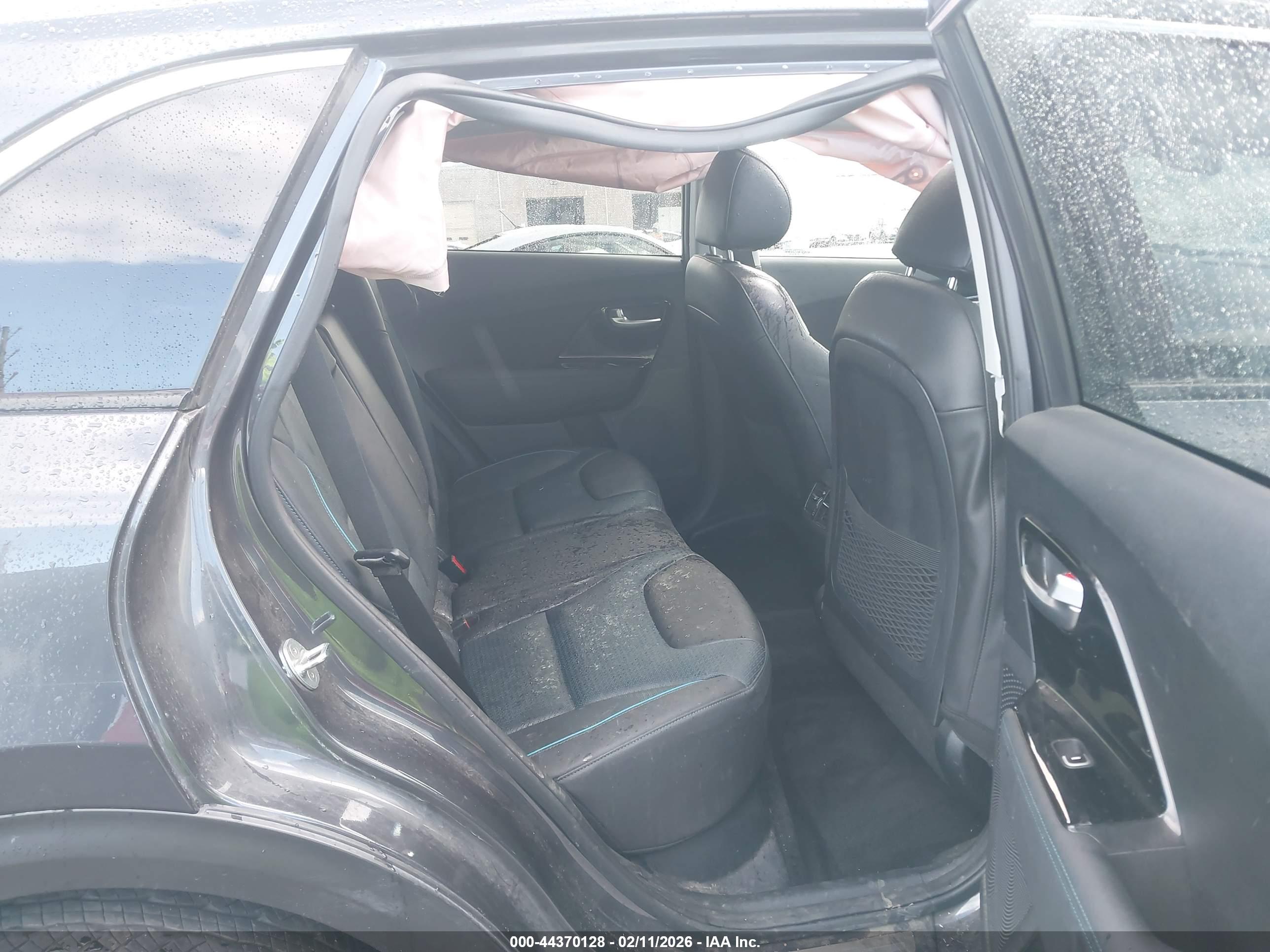 KIA NIRO image 8