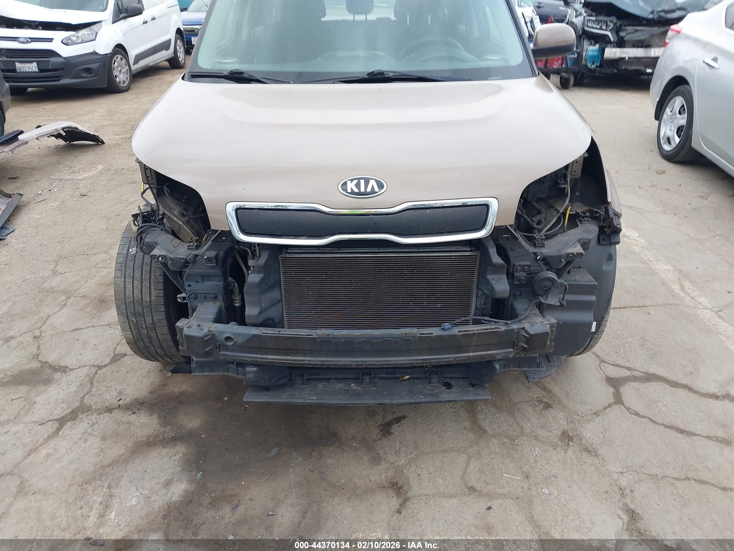 KIA SOUL image 6