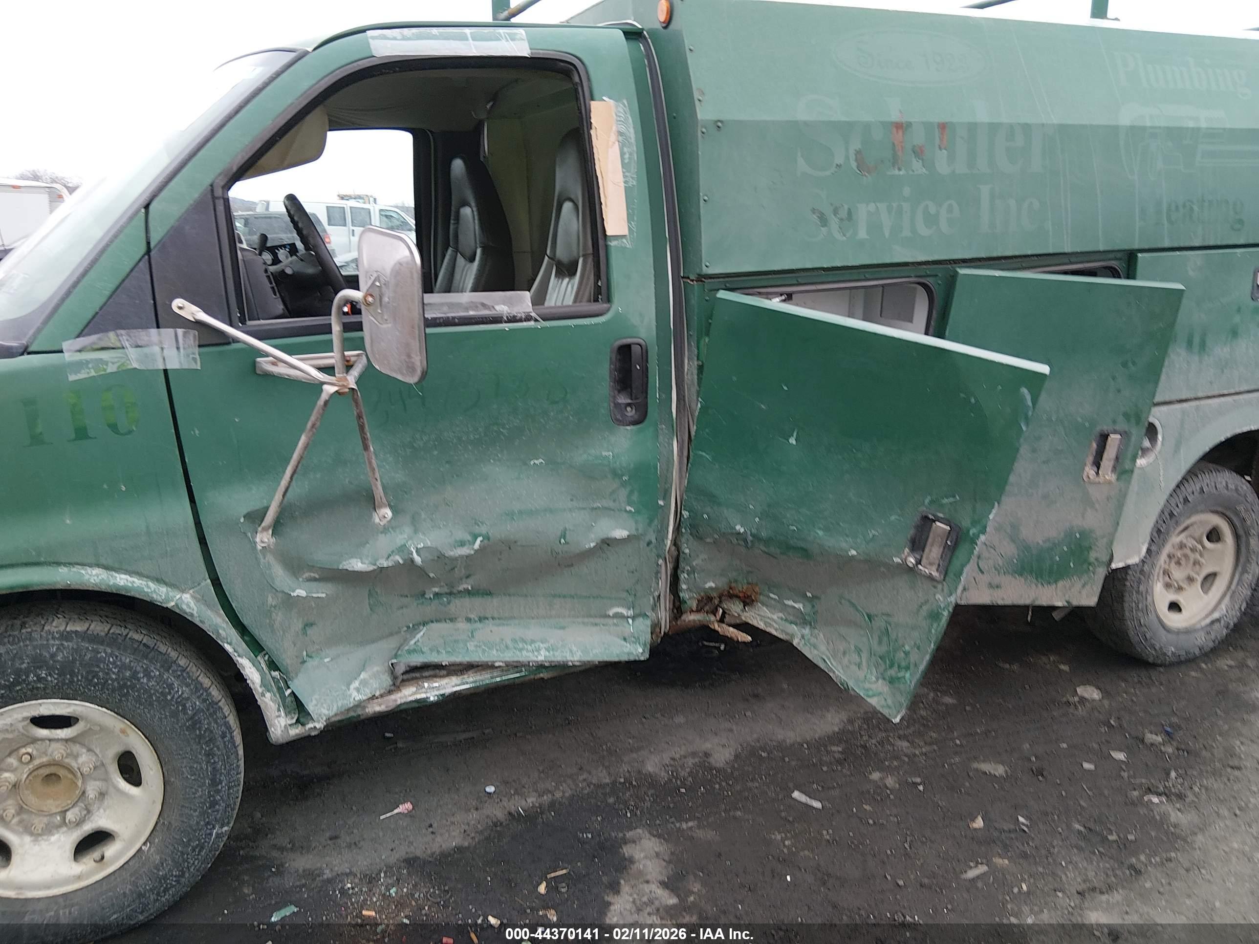 GMC SAVANA image 6