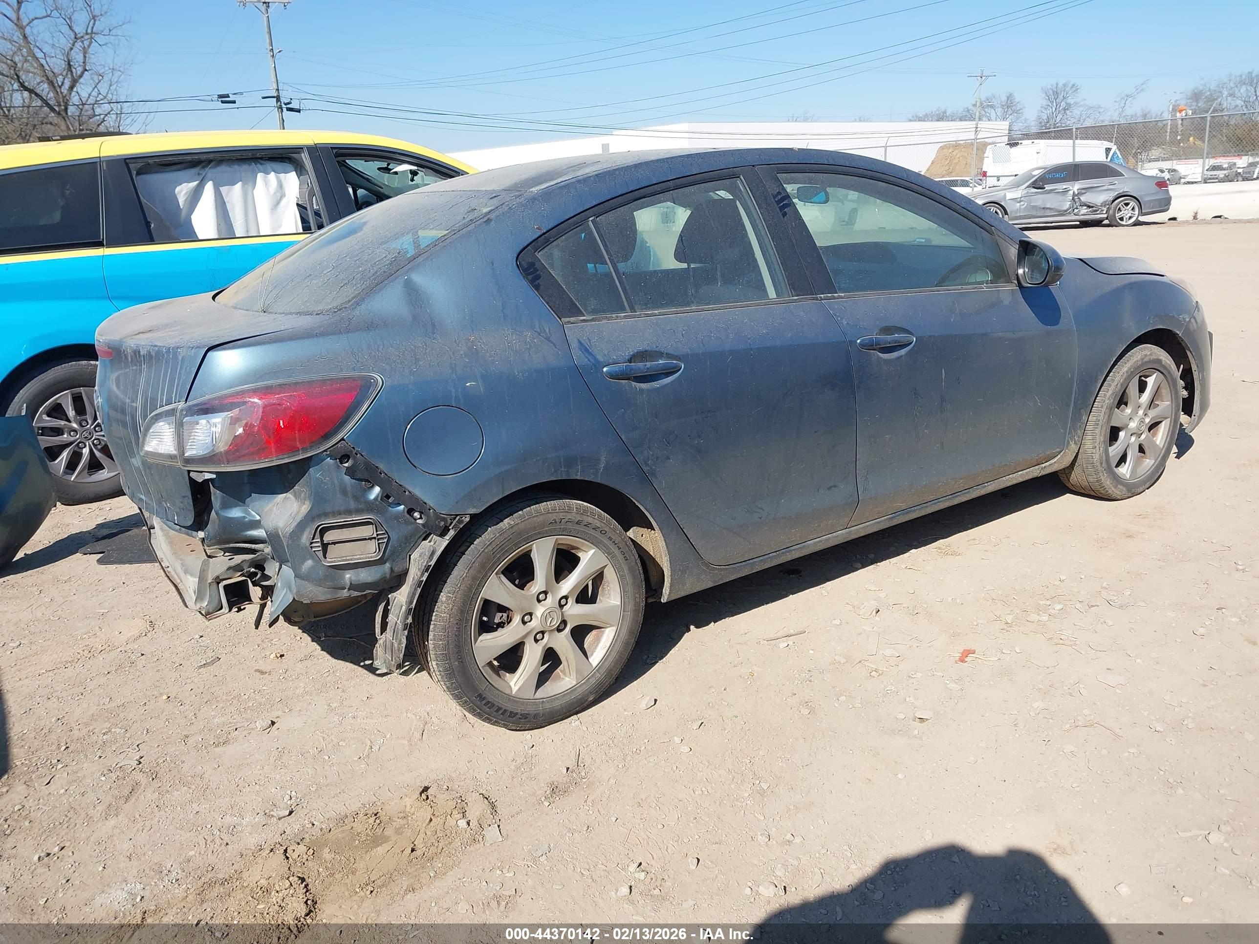 MAZDA MAZDA3 image 4