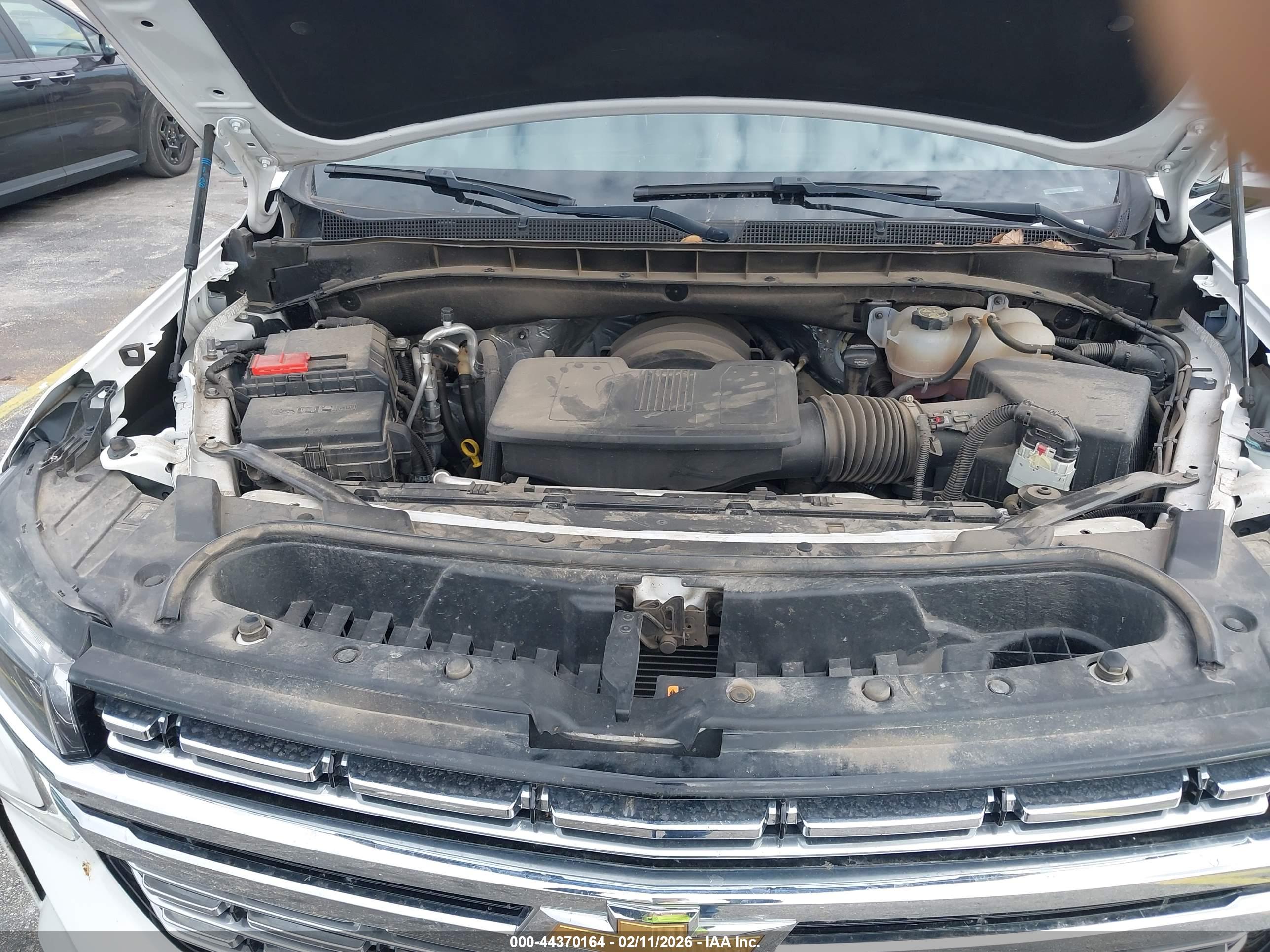 CHEVROLET SUBURBAN image 10