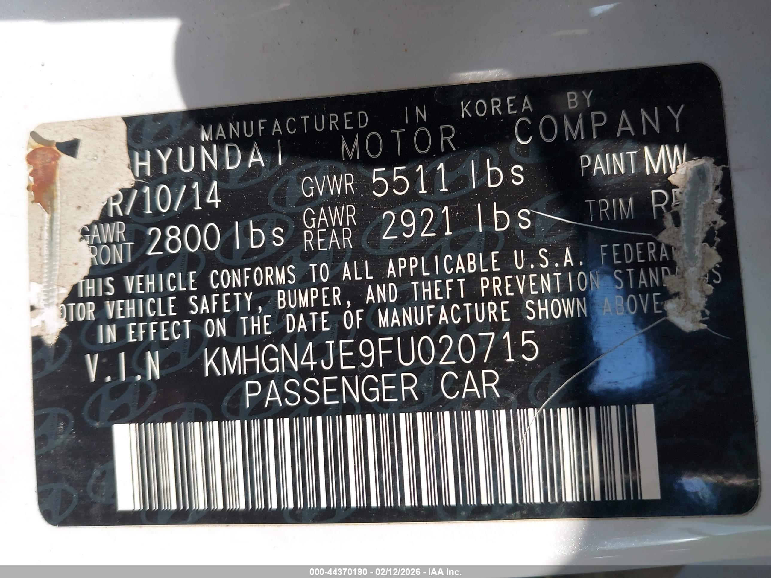 HYUNDAI GENESIS image 9