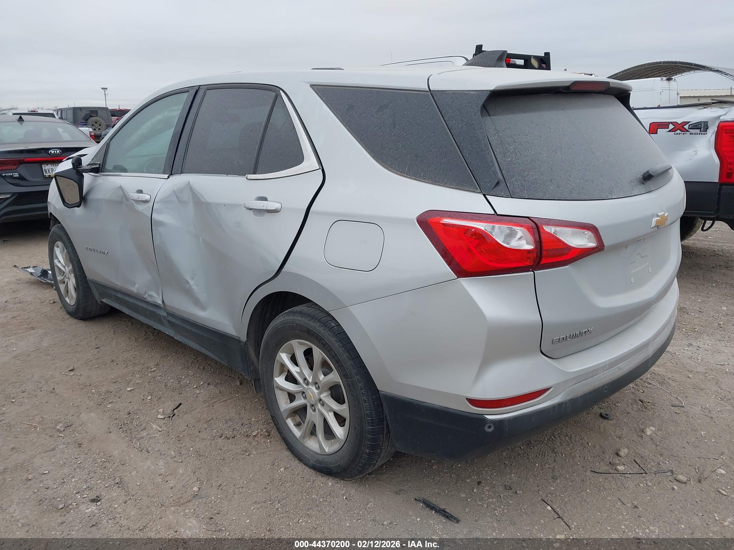 CHEVROLET EQUINOX image 3