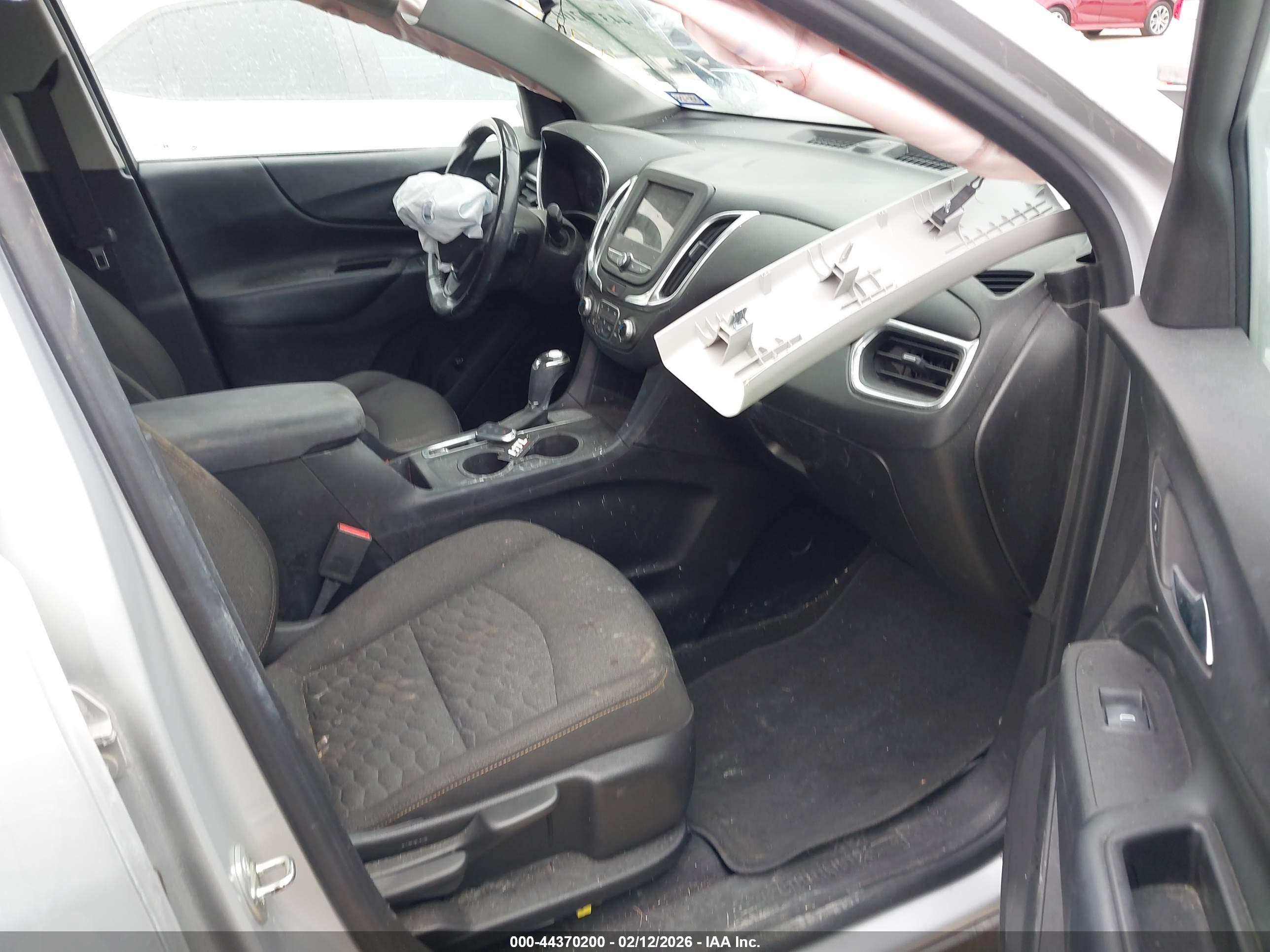 CHEVROLET EQUINOX image 5