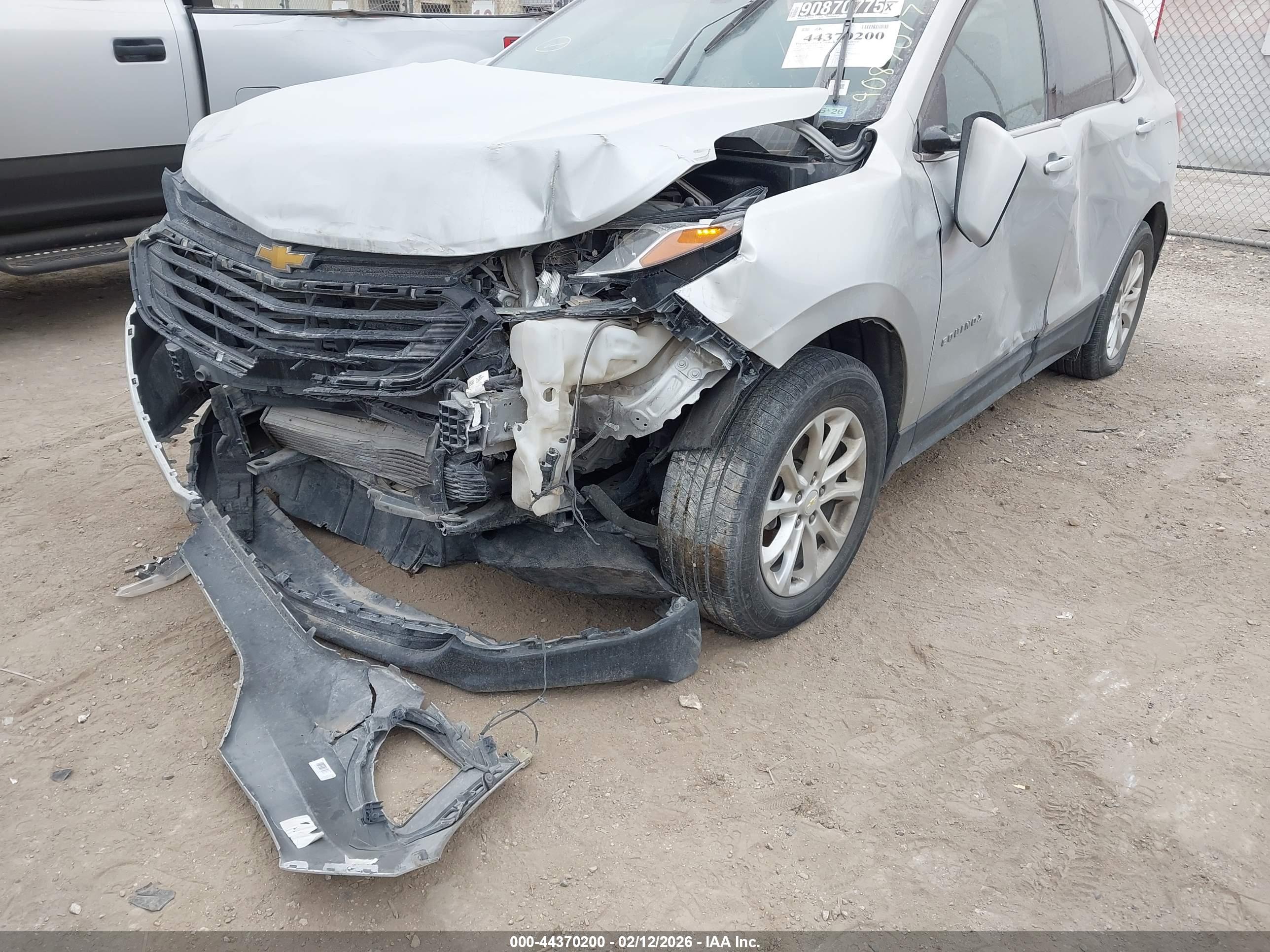 CHEVROLET EQUINOX image 6