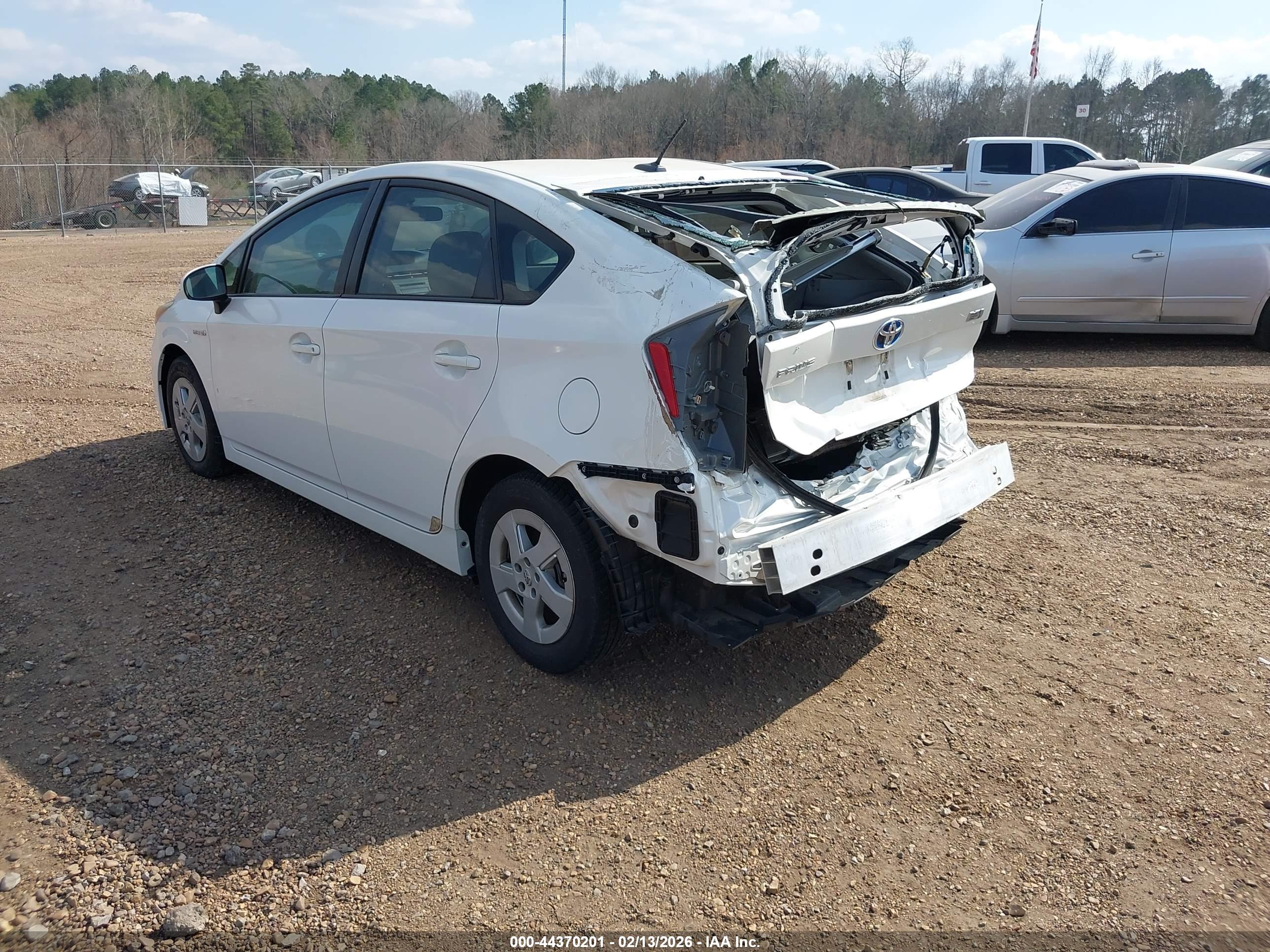 TOYOTA PRIUS image 3