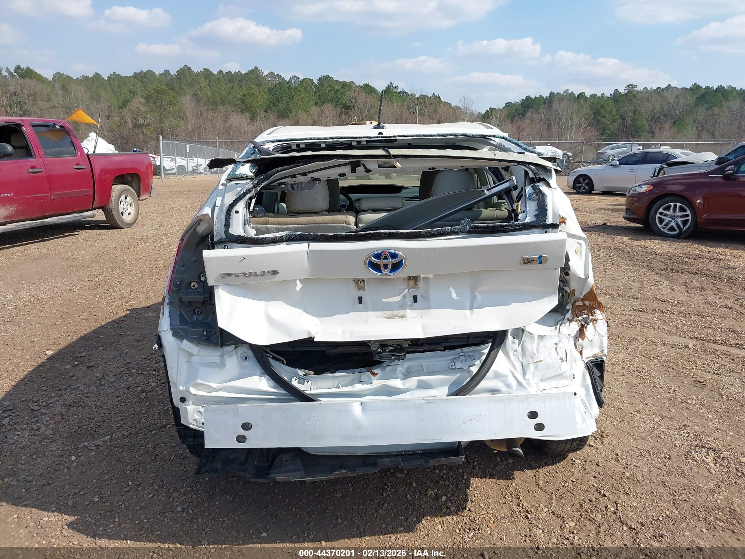TOYOTA PRIUS image 6