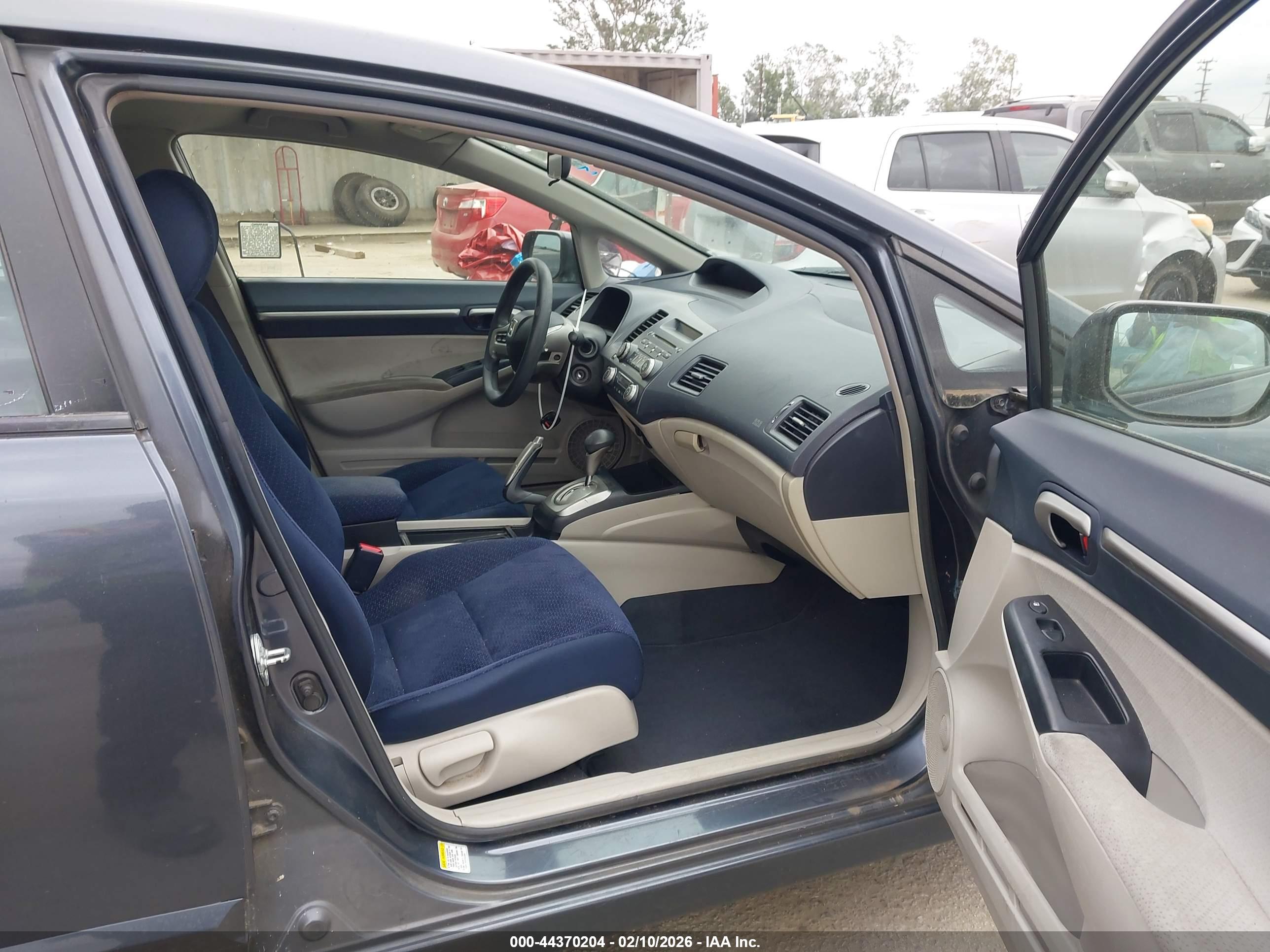 HONDA CIVIC image 5
