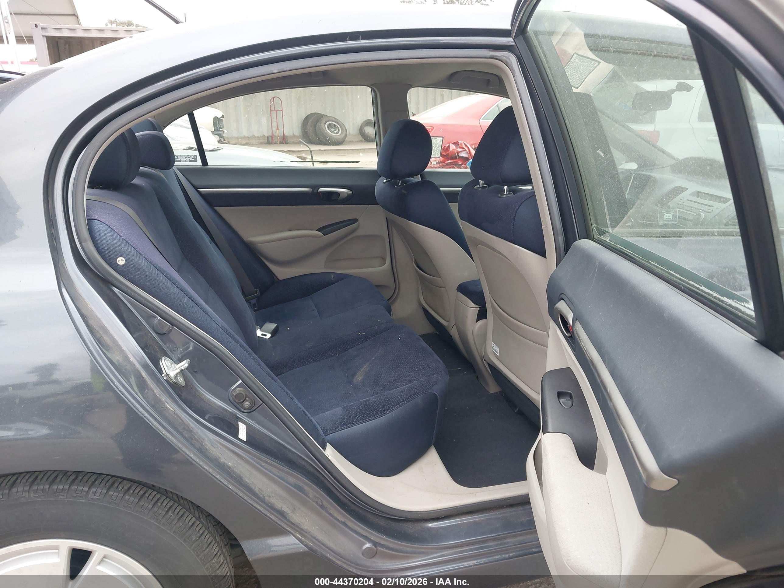 HONDA CIVIC image 8