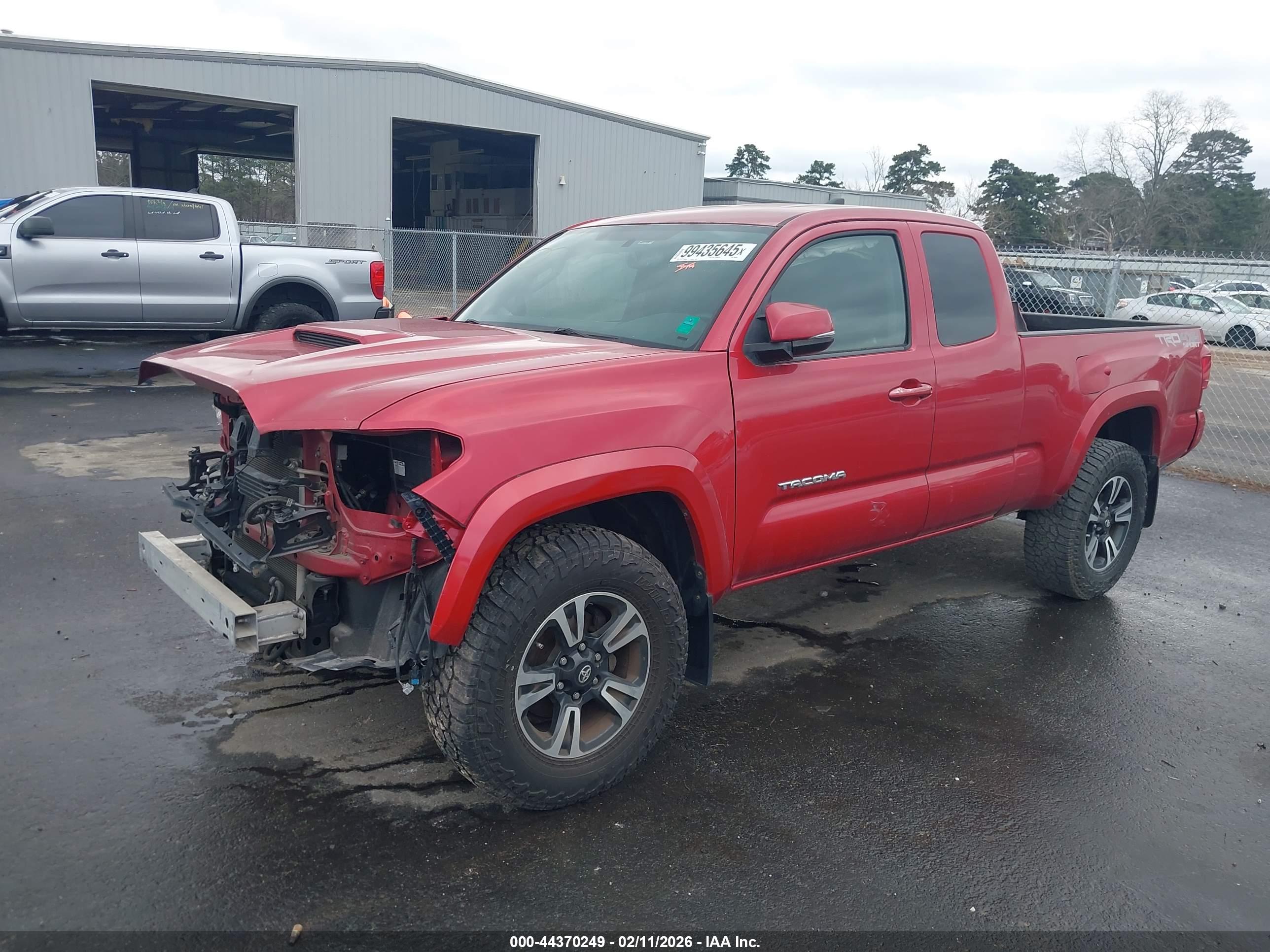 TOYOTA TACOMA image 2