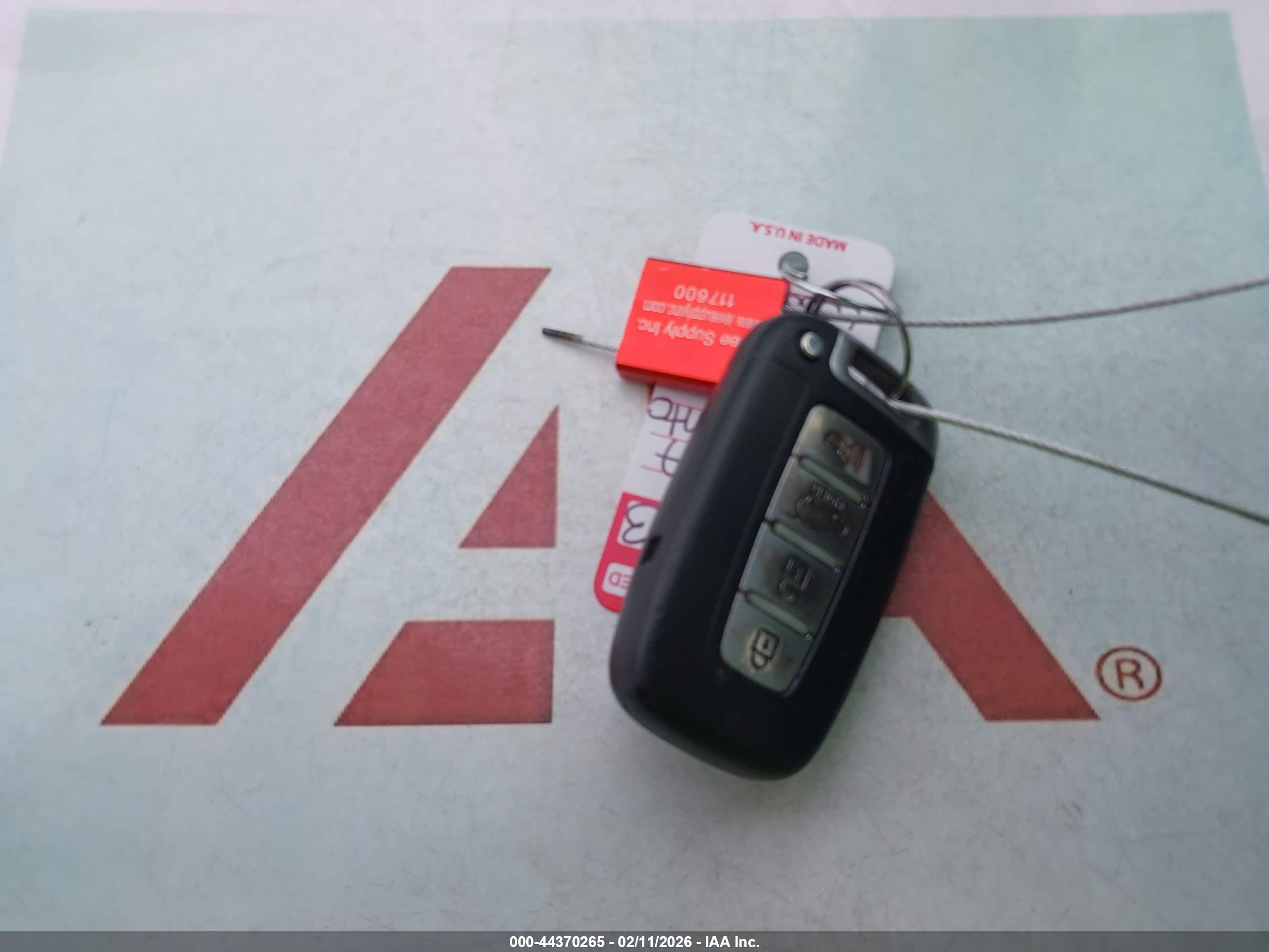 KIA SORENTO image 11