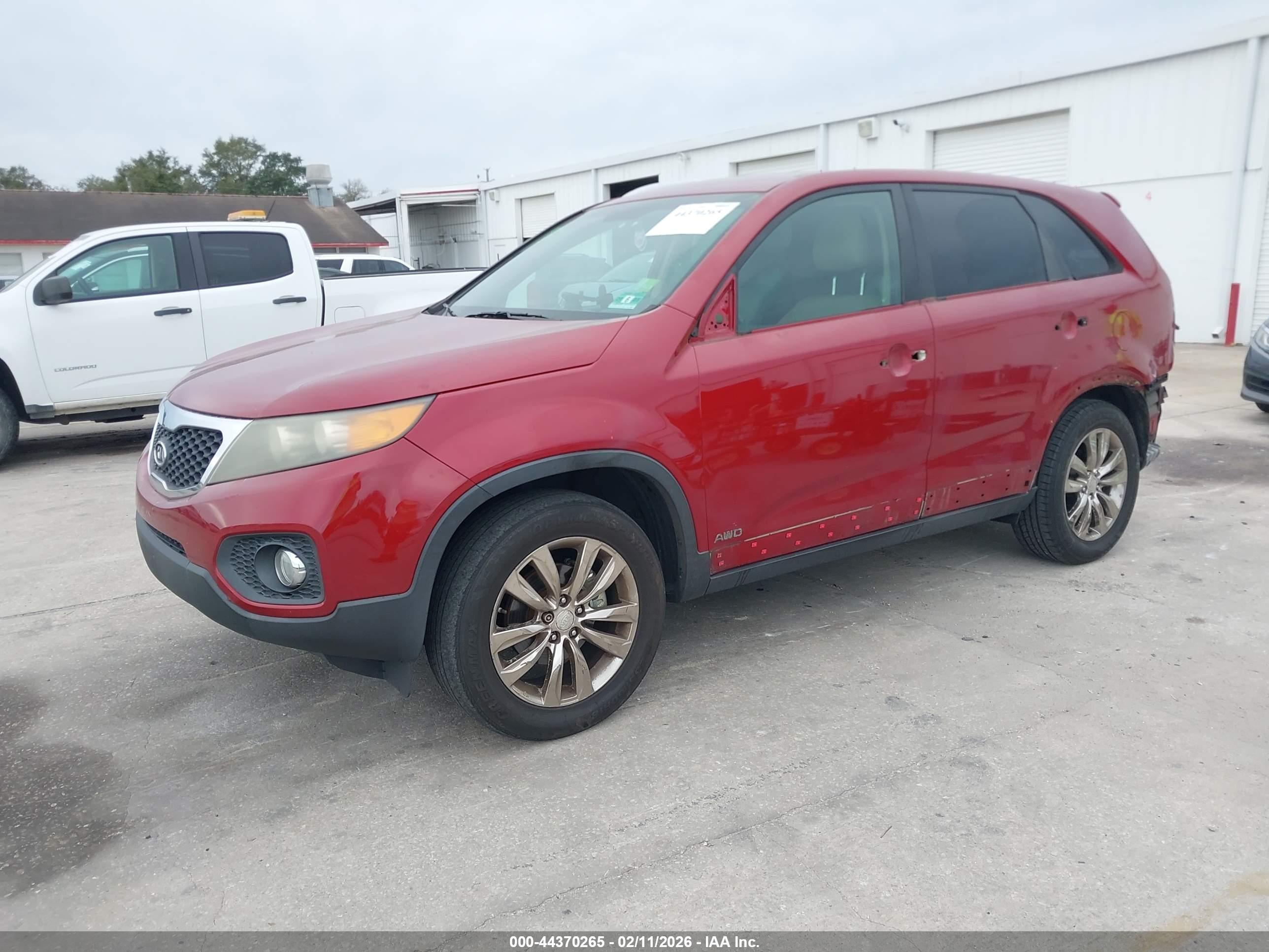 KIA SORENTO image 2