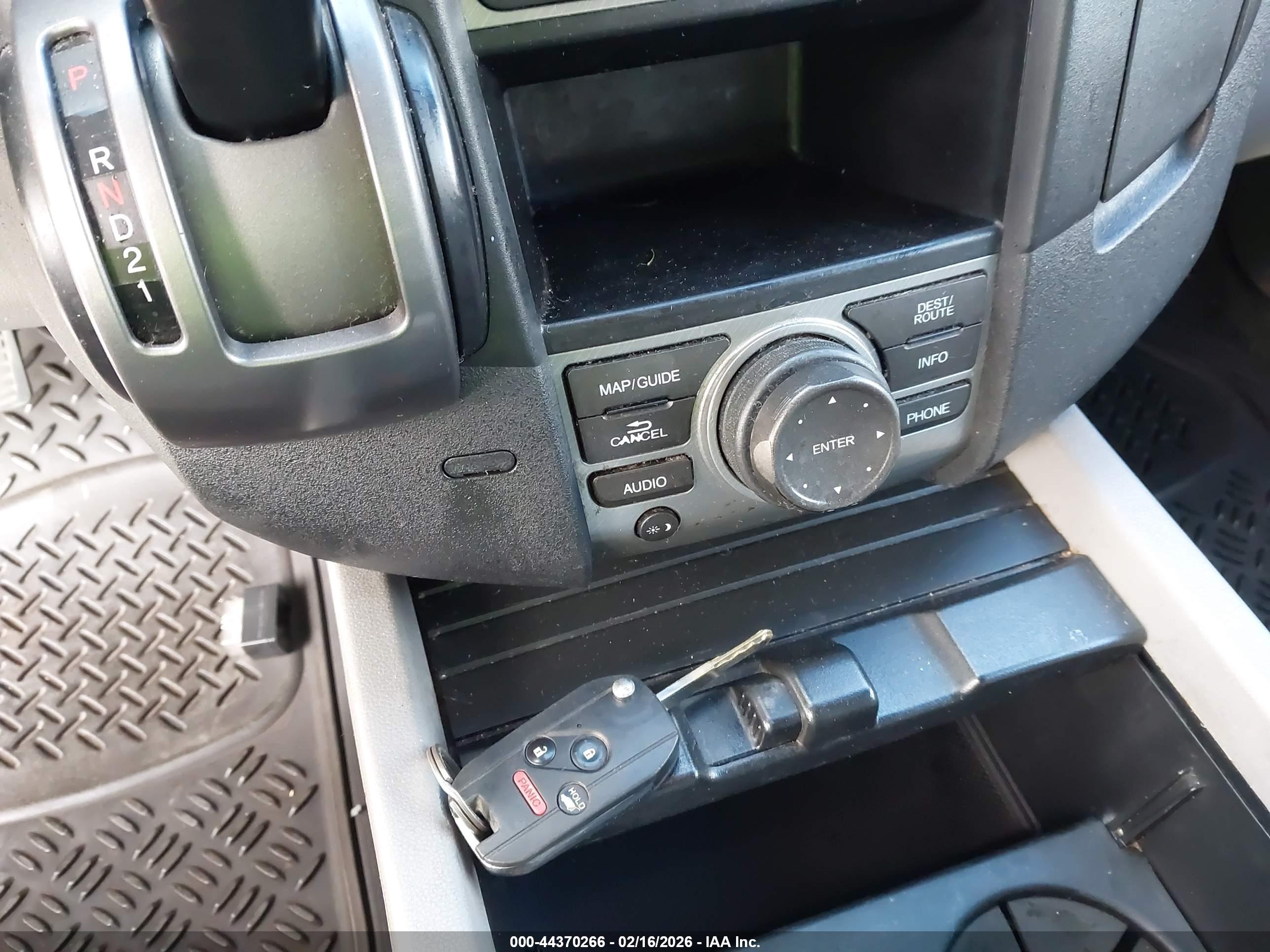 HONDA PILOT image 11