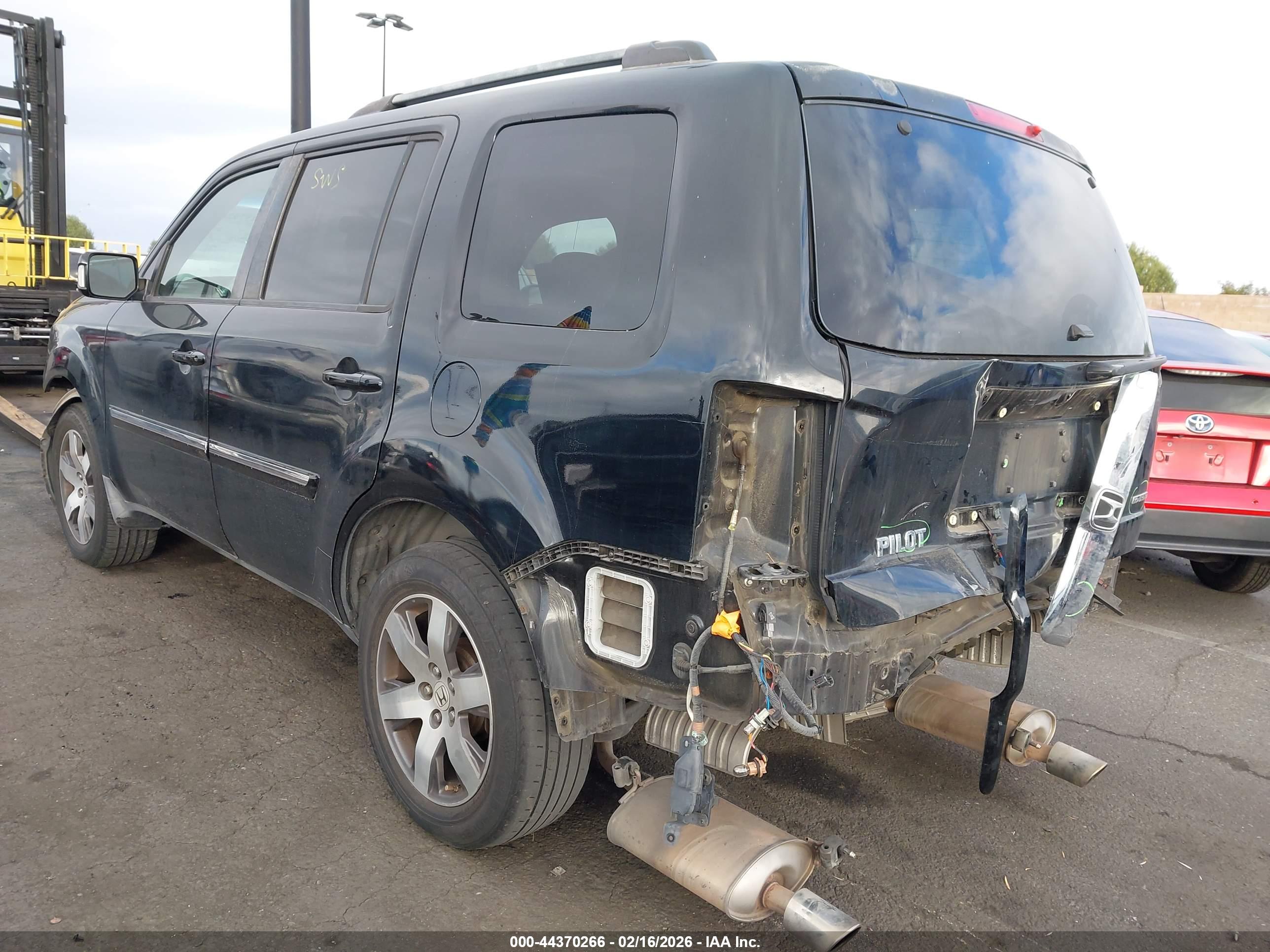 HONDA PILOT image 3