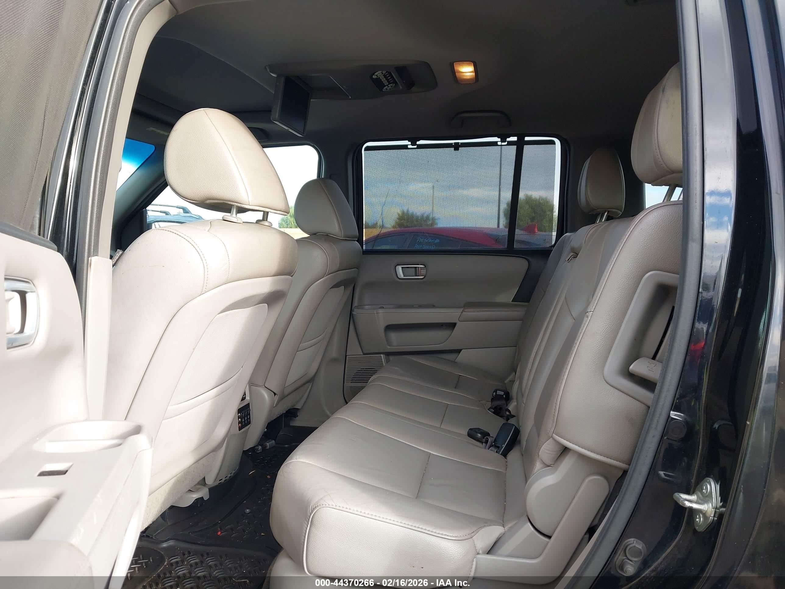 HONDA PILOT image 8