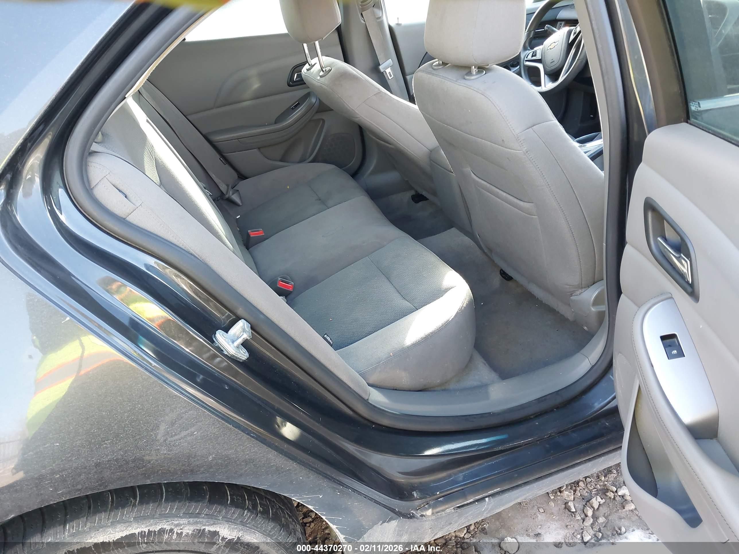 CHEVROLET MALIBU image 8