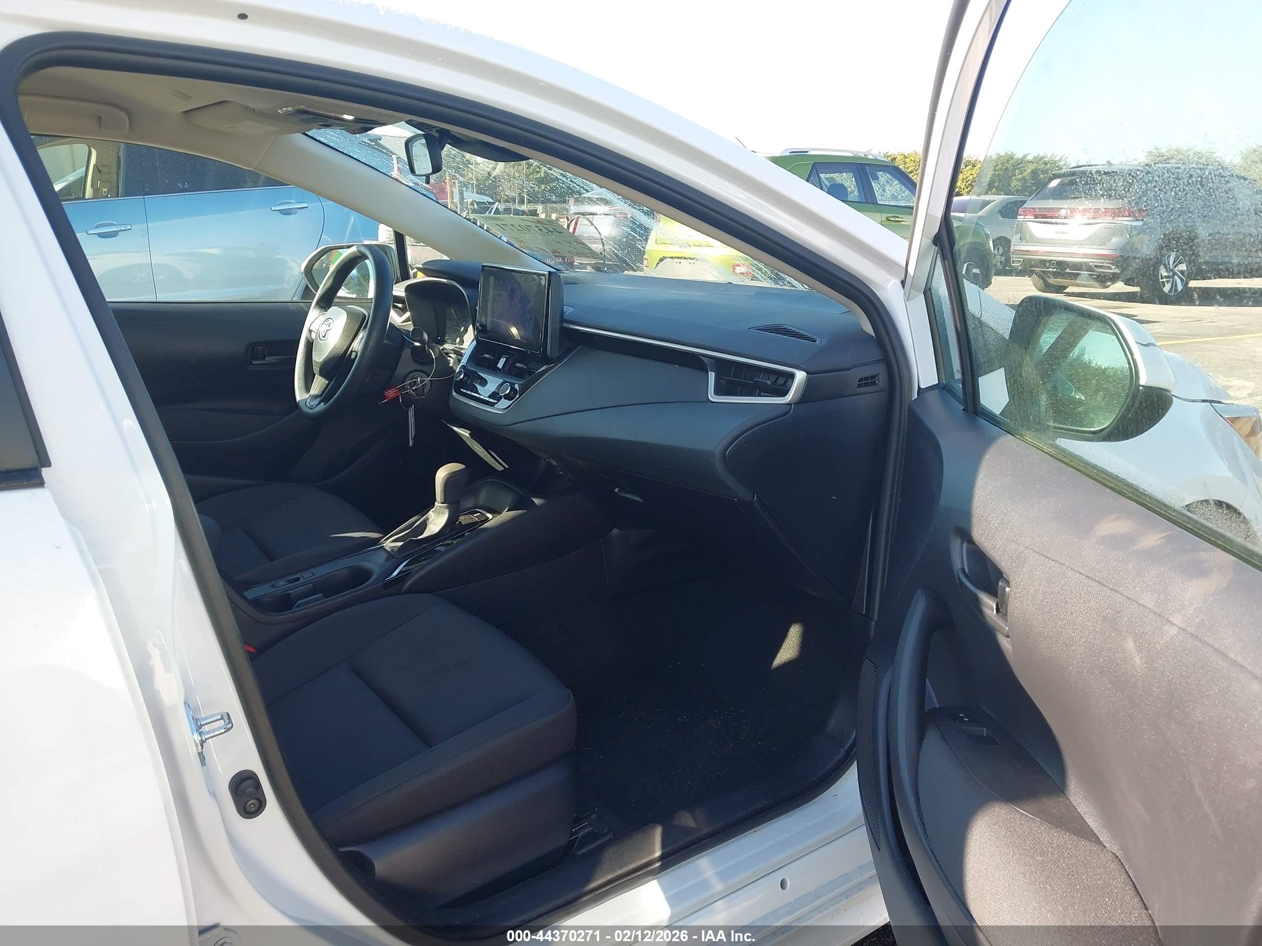 TOYOTA COROLLA image 5