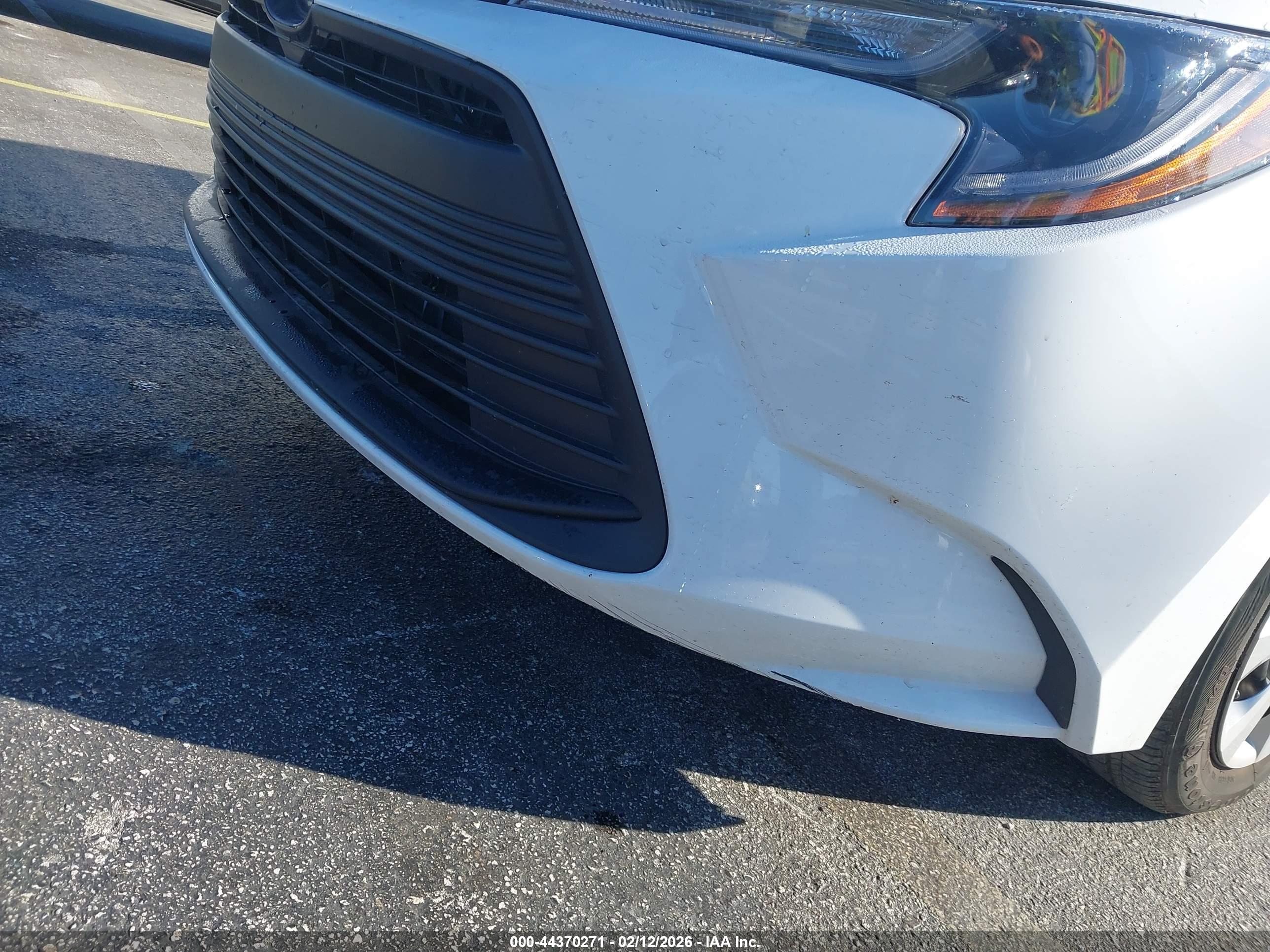 TOYOTA COROLLA image 6