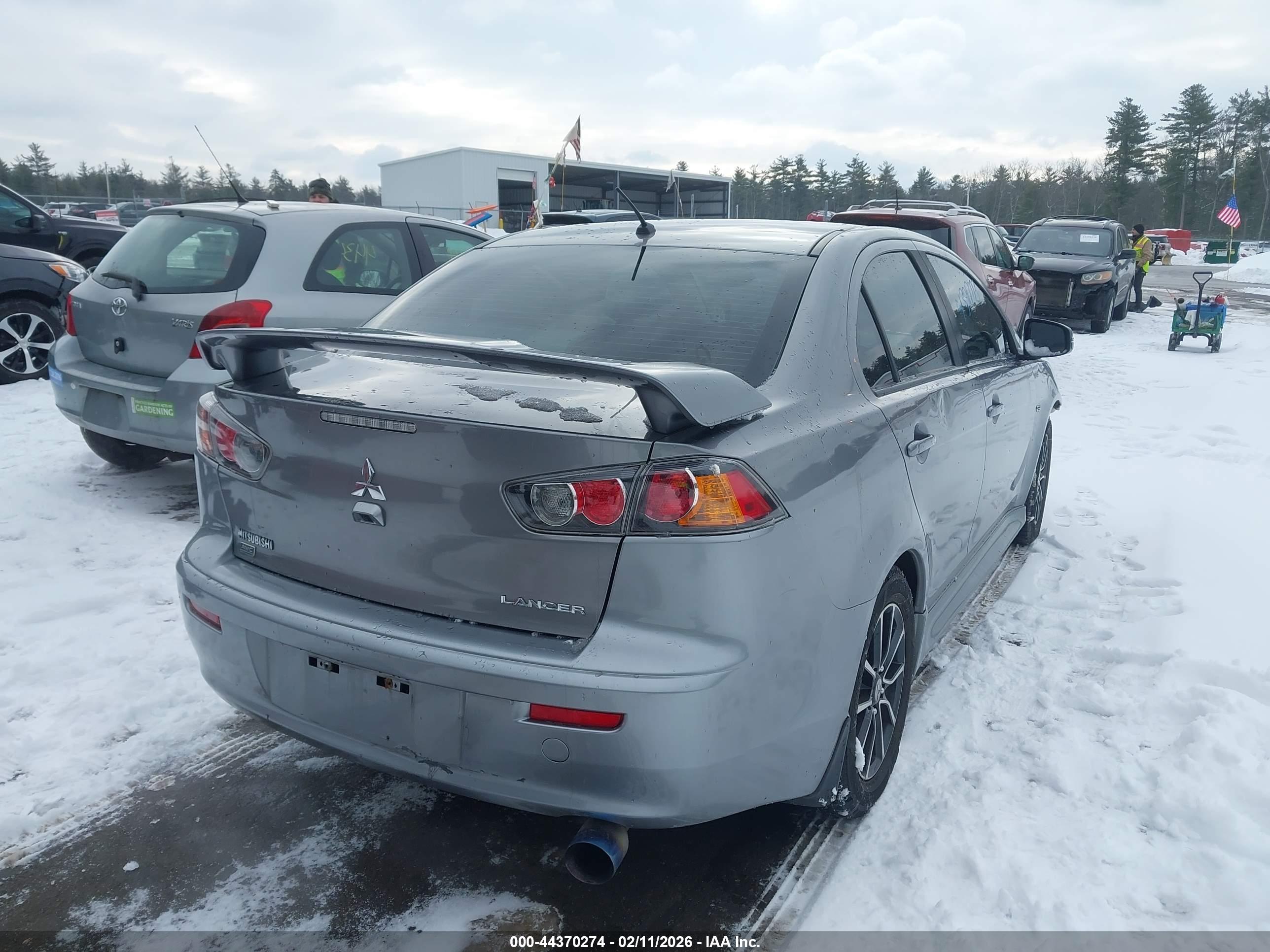 MITSUBISHI LANCER image 4