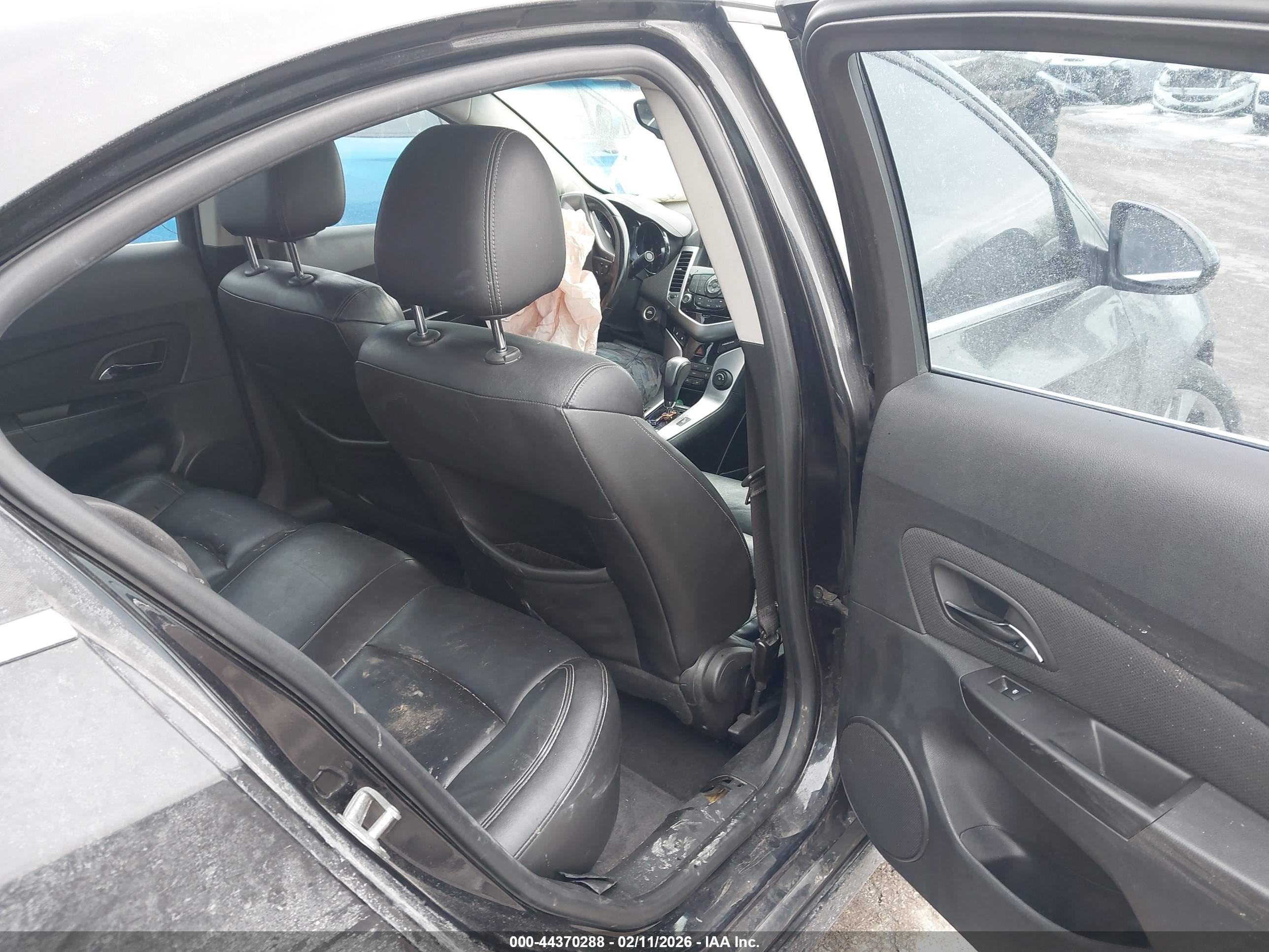CHEVROLET CRUZE image 8