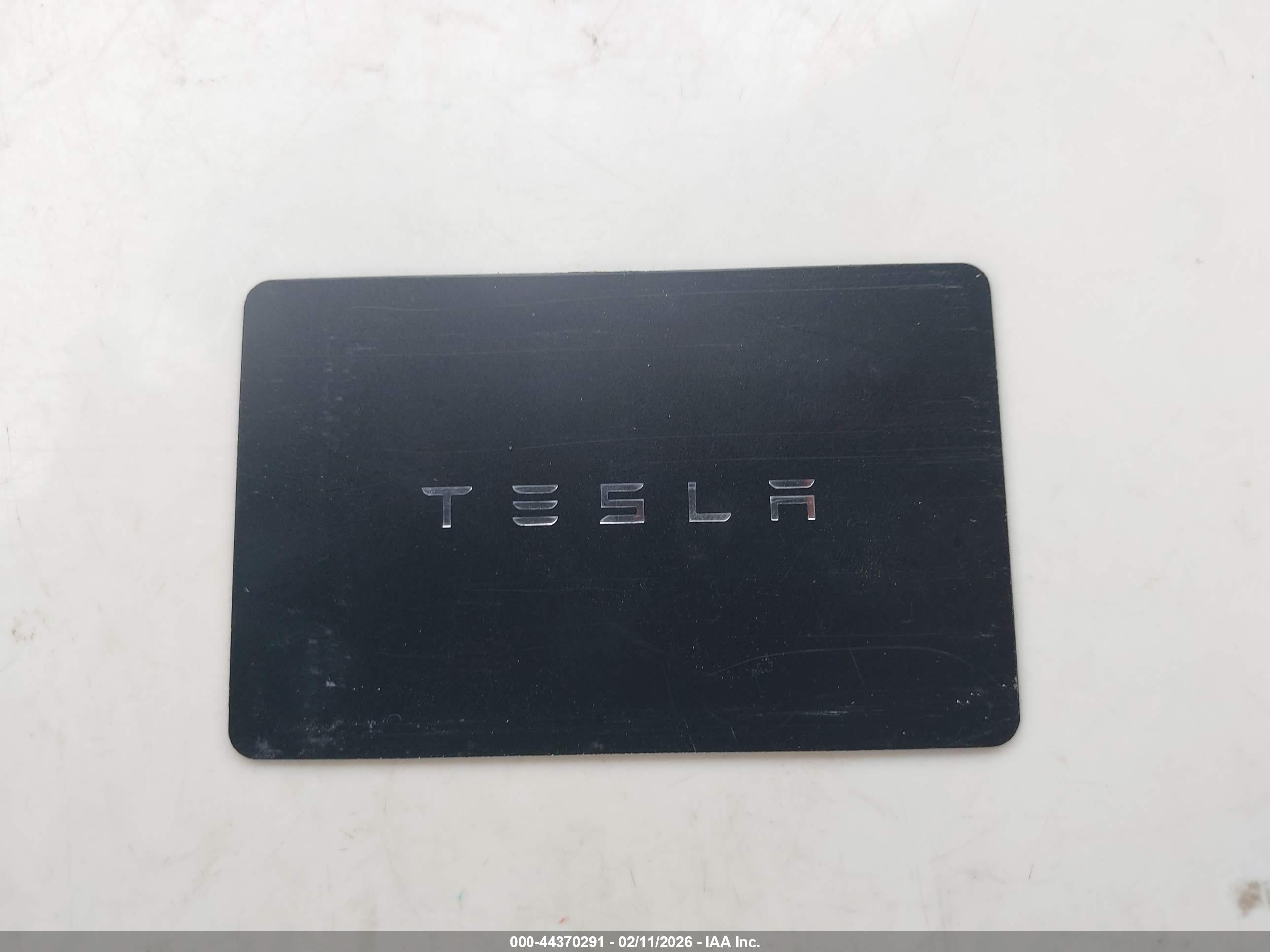 TESLA MODEL image 11